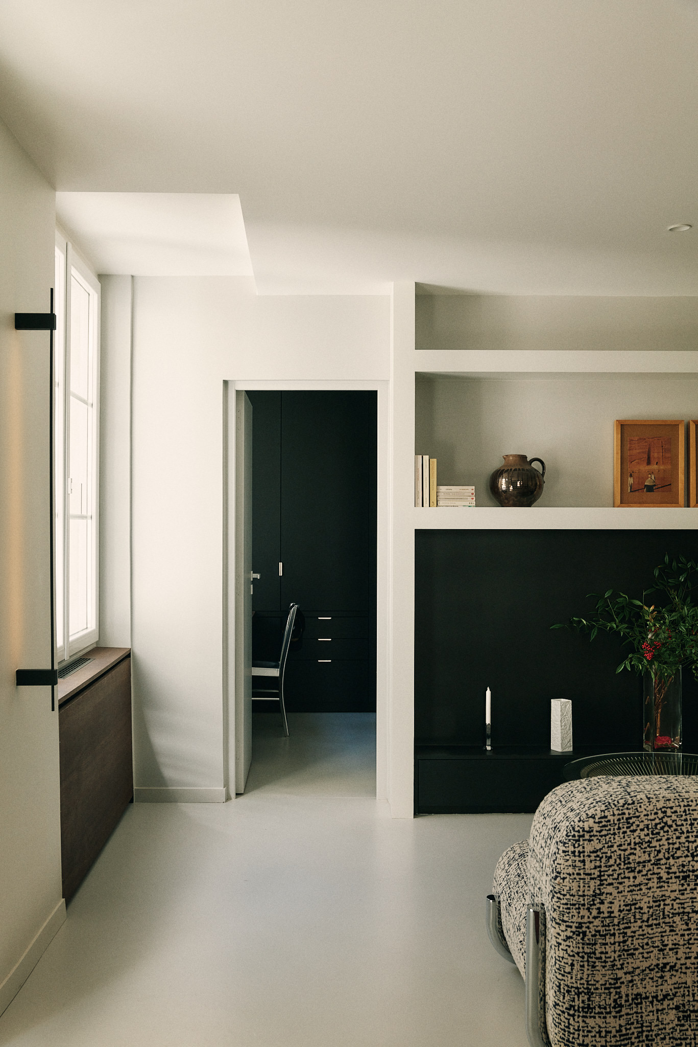 phong khach can ho Studio Carré Paul Levaillant Marais Paris