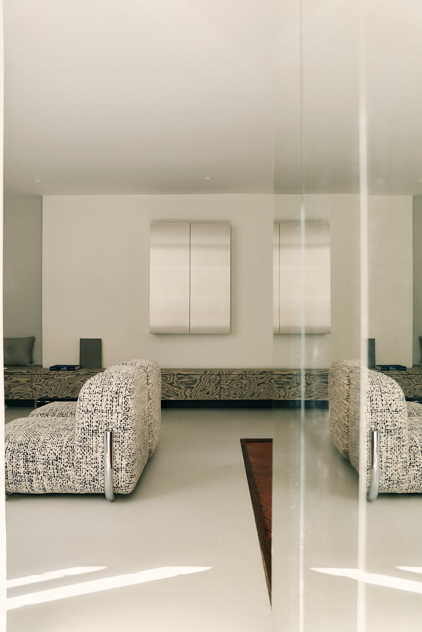 phong khach can ho Studio Carré Paul Levaillant Marais Paris