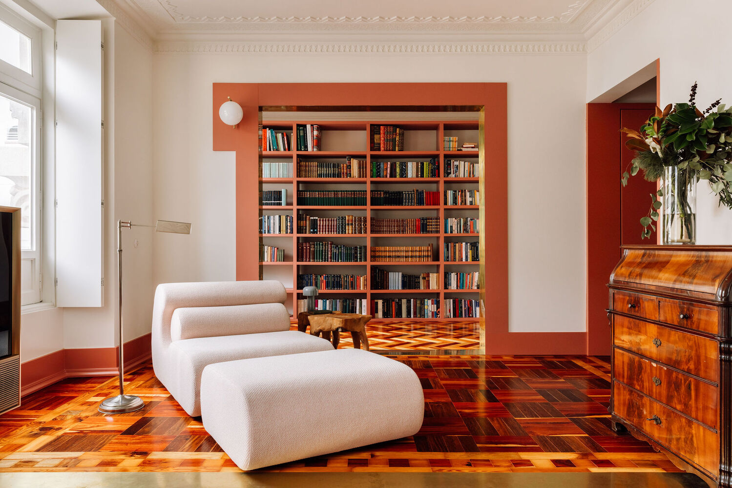 can ho Rodrigues Sampaio noi that phong khach ghe thu gian thu vien