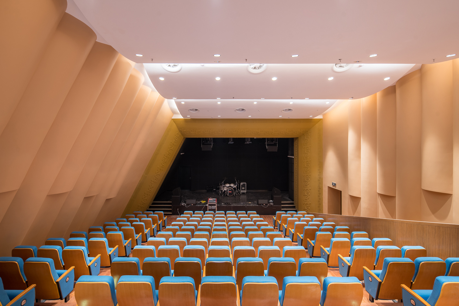 khan dai san khau grand linxia trung quoc kien truc hien dai