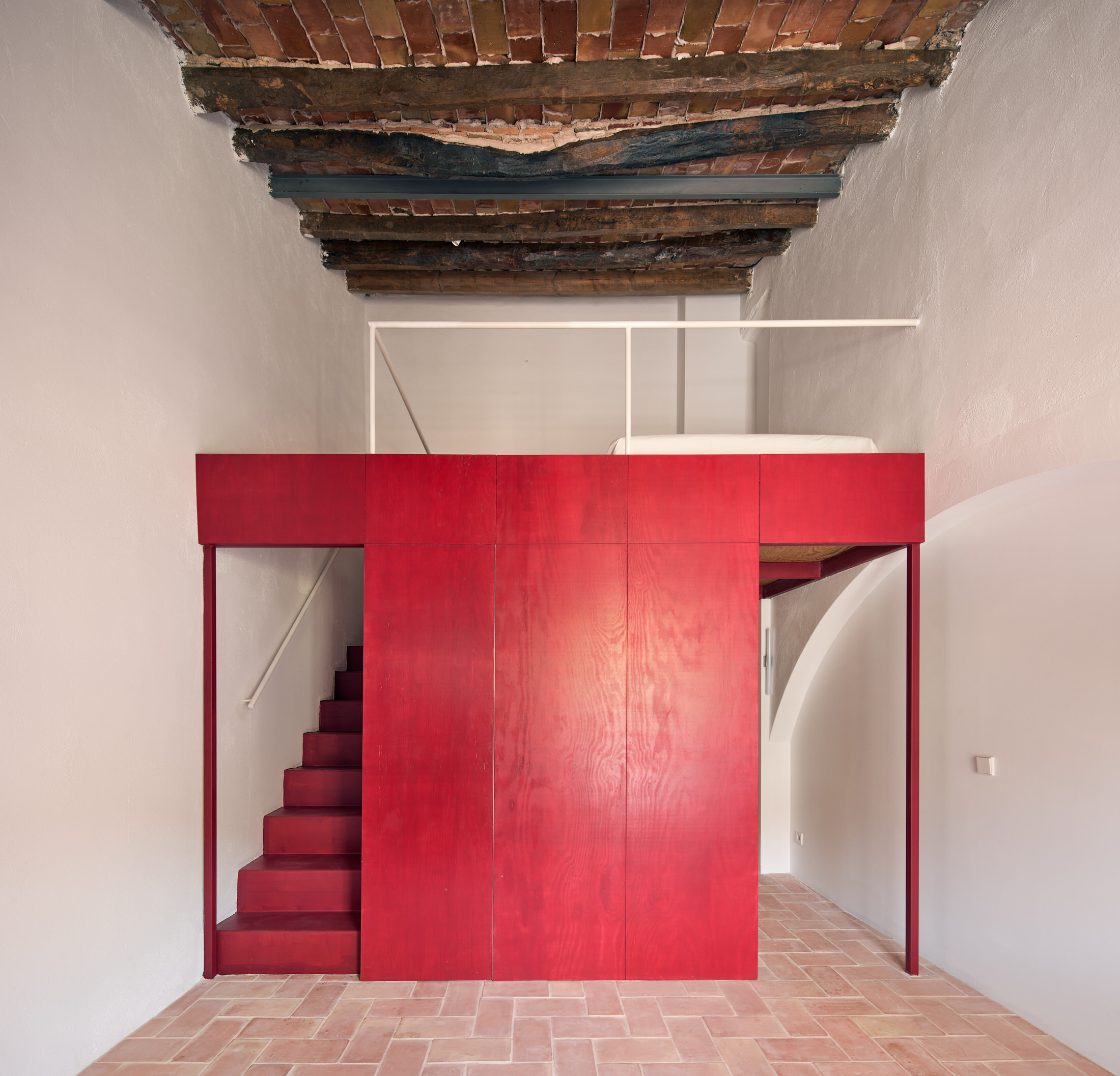 xuong ruou nha nghi duong Rai Pinto Studio Mas Estela nha bep