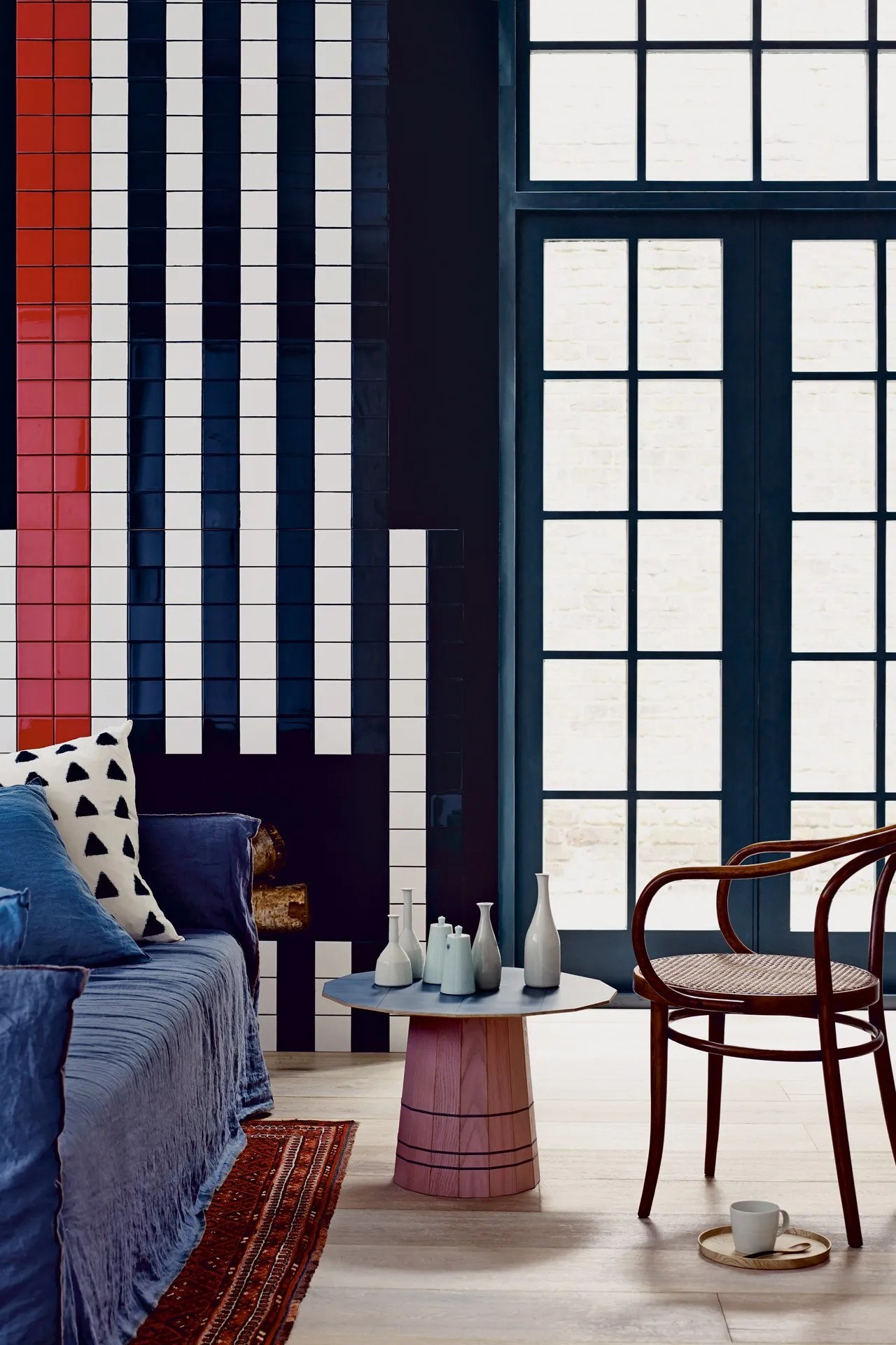 noi that gach op hoa tiet phong khach