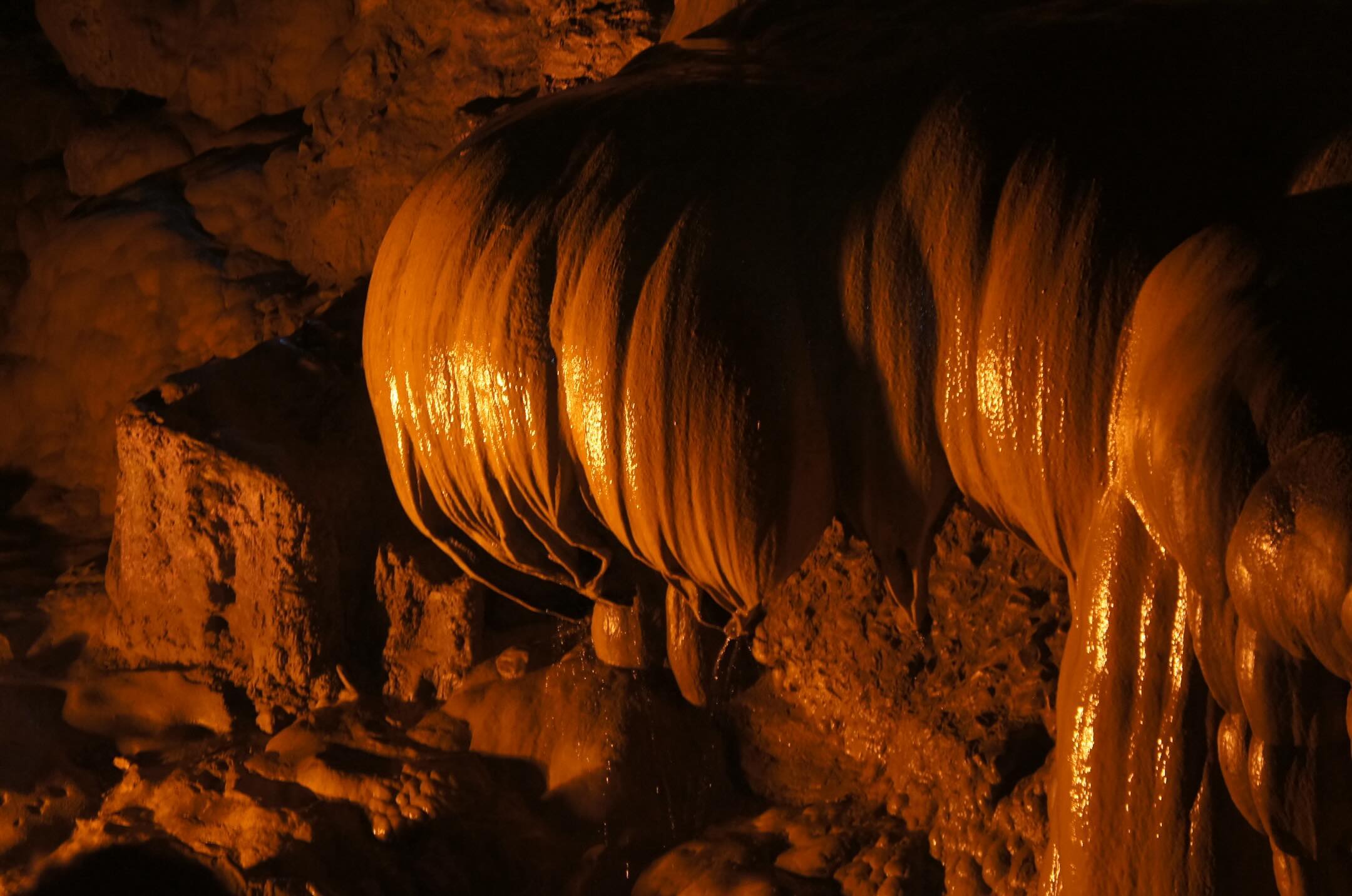 hang dong nguom ngao du lich cao bang lang son