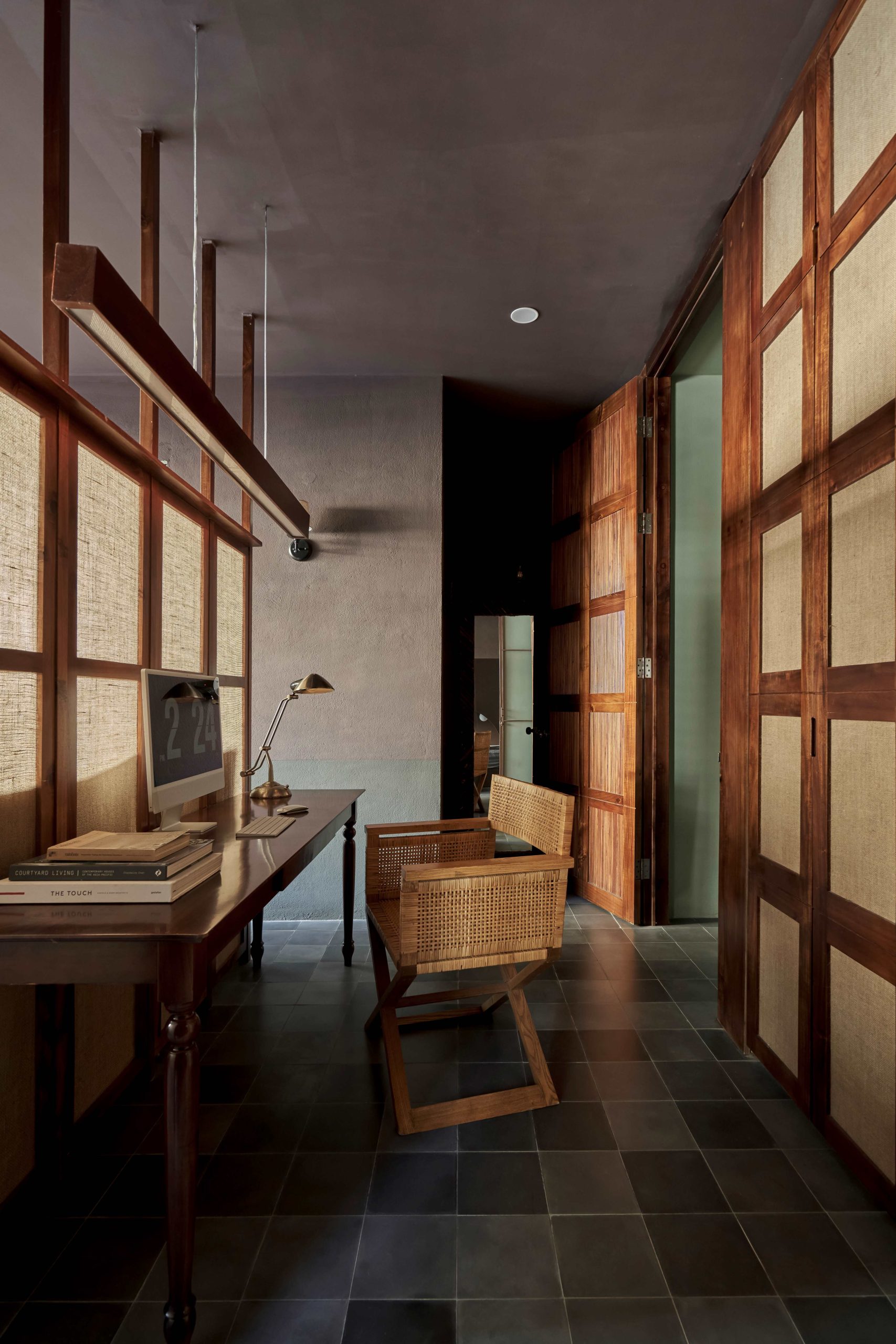 vat lieu go cradle house limdim house studio hue