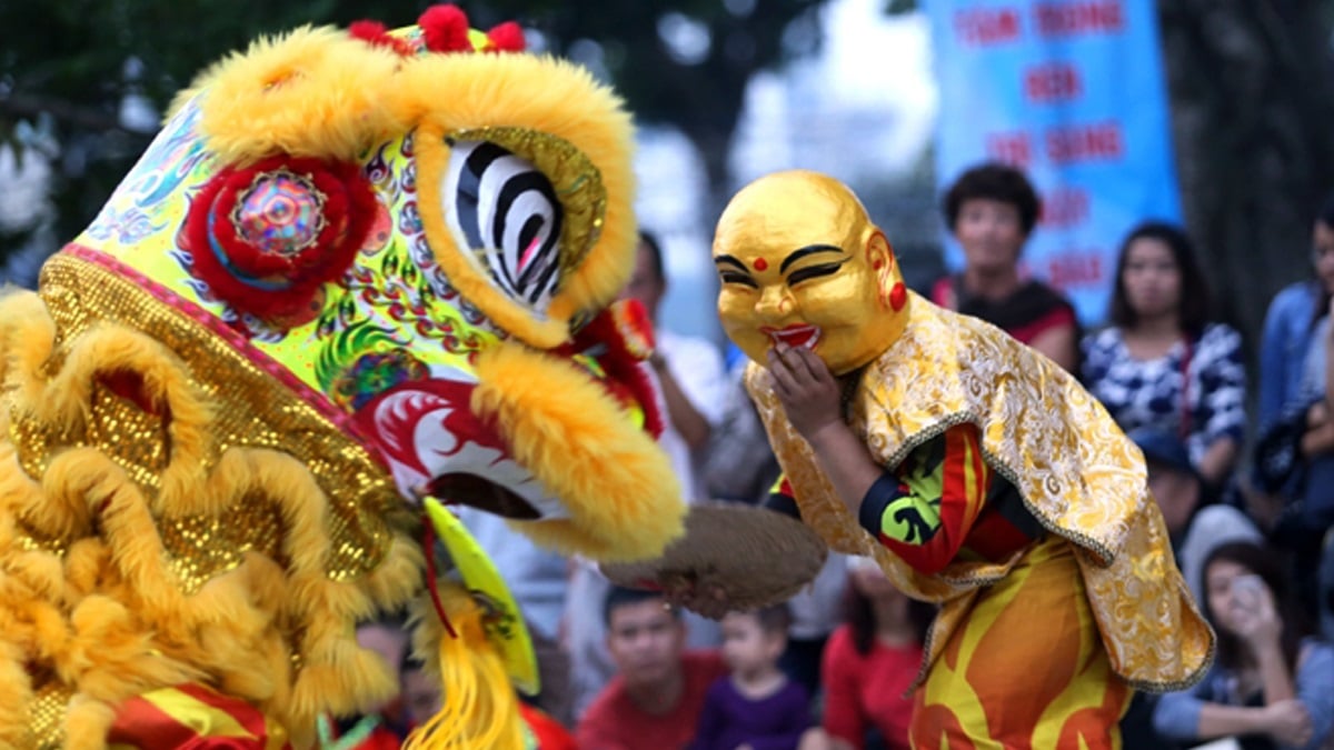 mua lan le hoi mua thu ong dia