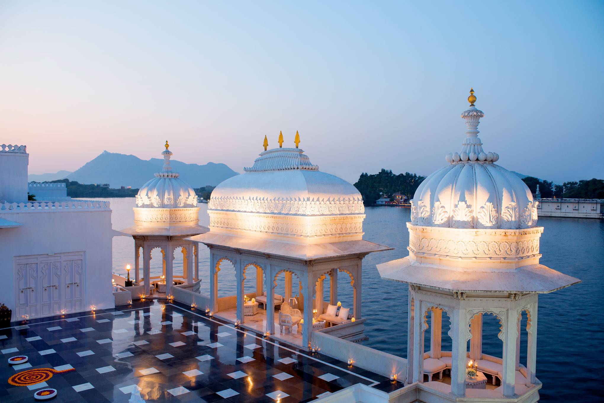 cung dien thanh pho lake palace kien truc an do di san