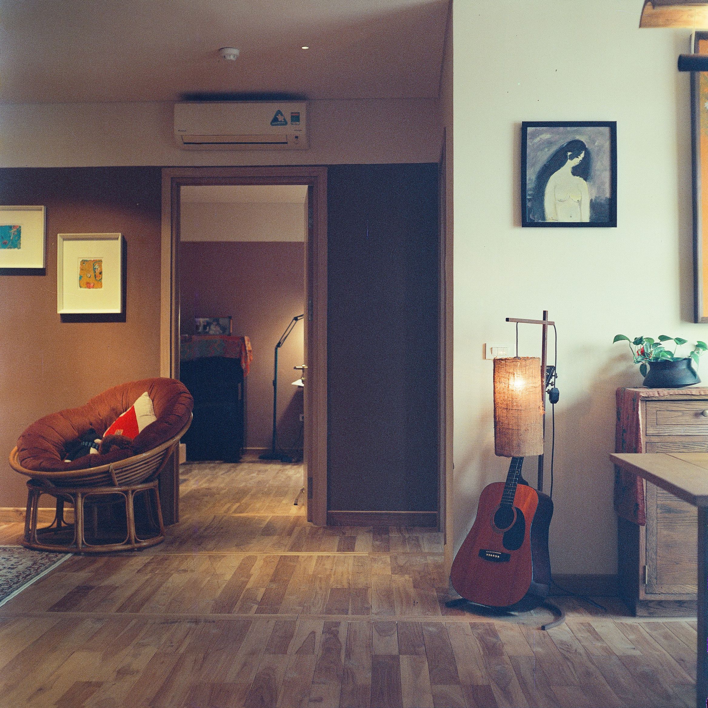 long den do trang tri phong khach tora studio