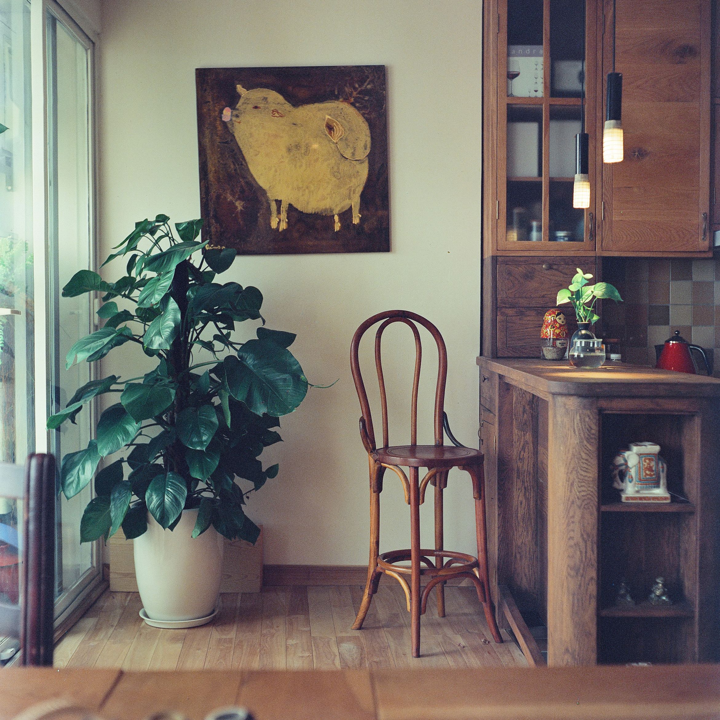 ghe quay bar phong khach nha bep noi that 