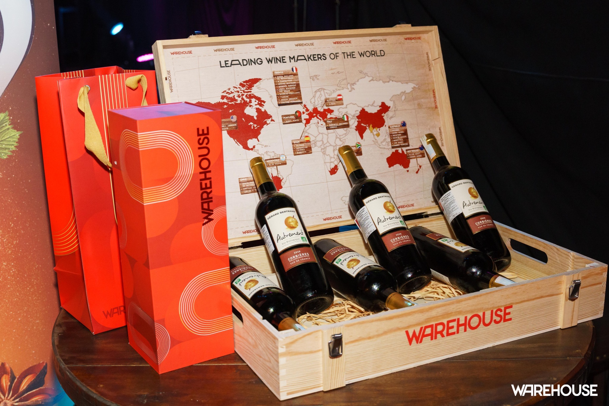 warehouse ruou vang hop go ben vung