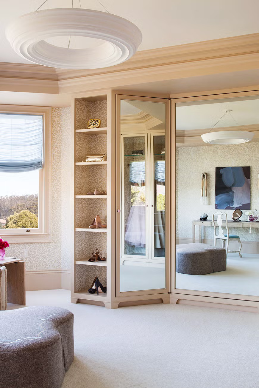 tu quan ao walk in trang tri noi that