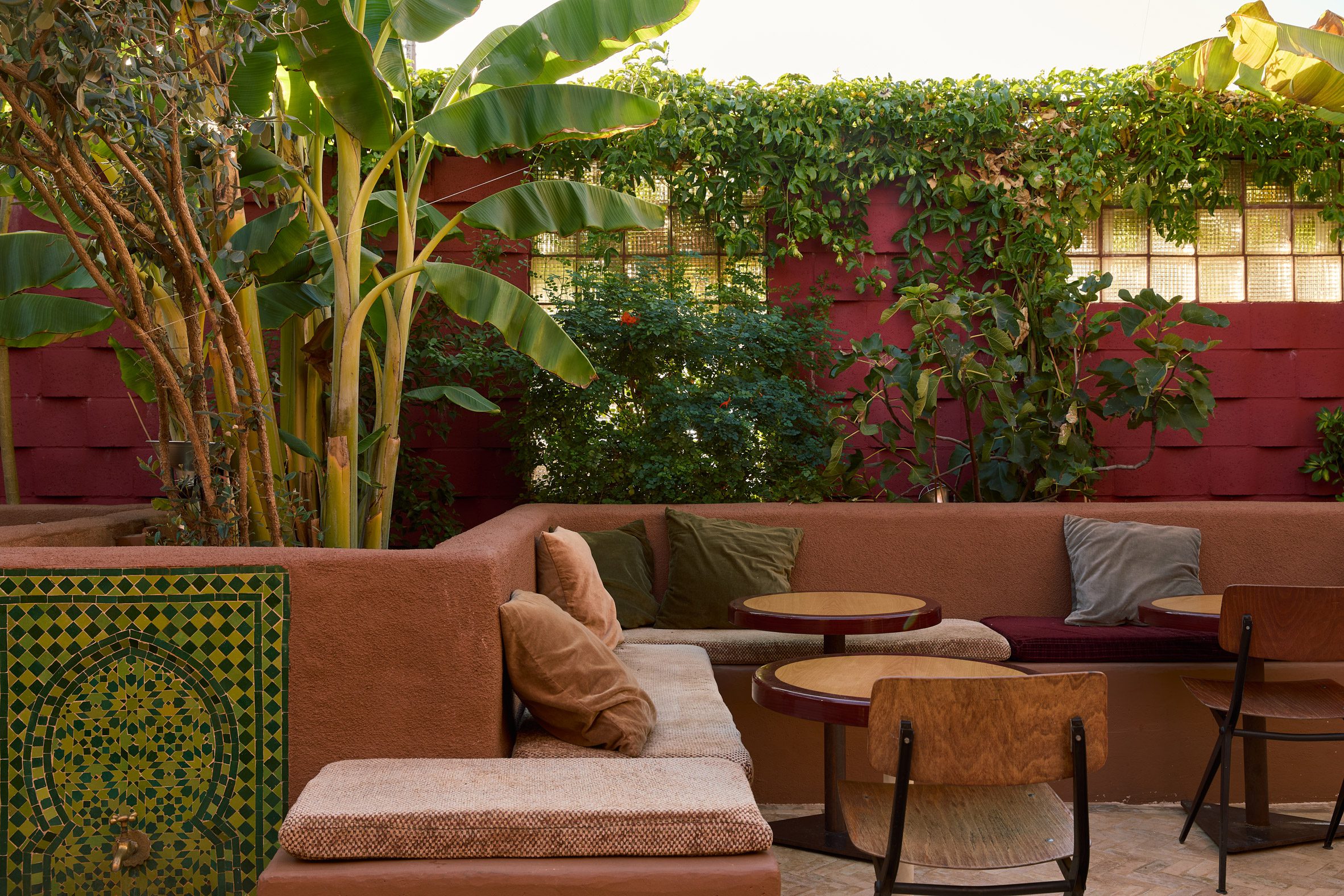 nha hang zizou los angeles Maati Zoutina Boris Macquin phong cach morroco