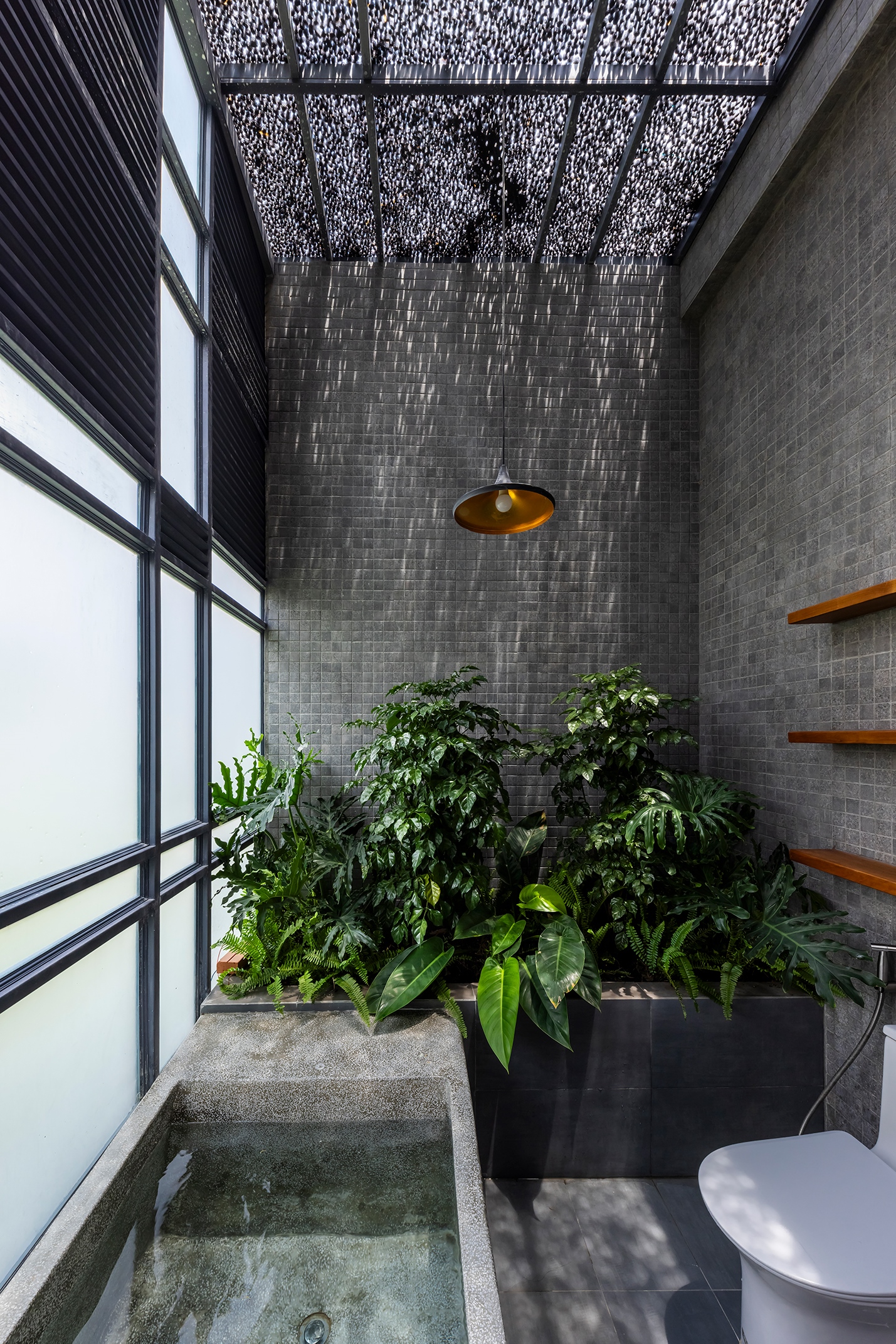 cong trinh nha o Nam House hien dai nhiet doi CTA | Creative Architects