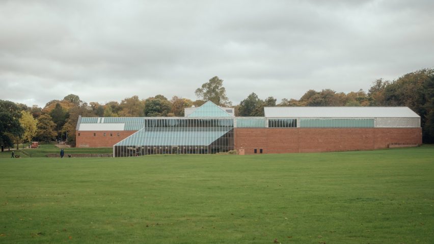 bao tang RIAS Andrew Doolan 2024 Burrell collection 