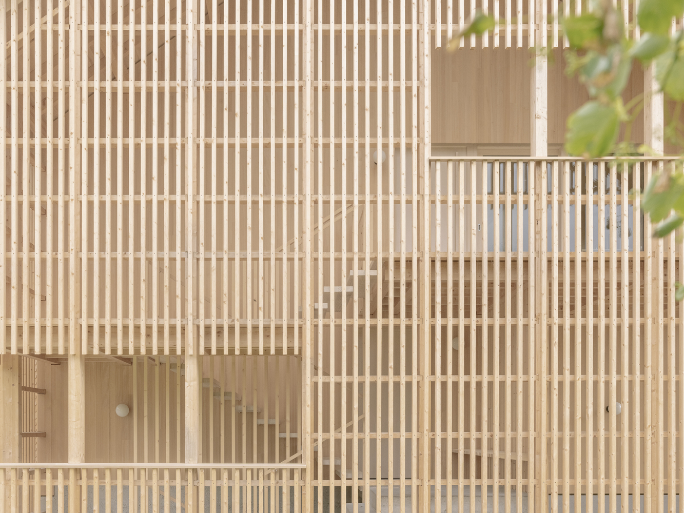 Nha hai tang MWArchitekten