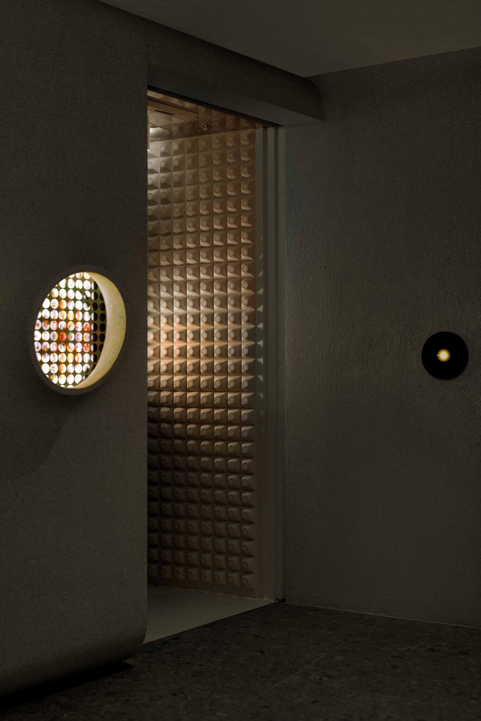 quan bar BaseHall 02 Central District Hong Kong Artifact Bar NCDA LightOrigin Studio