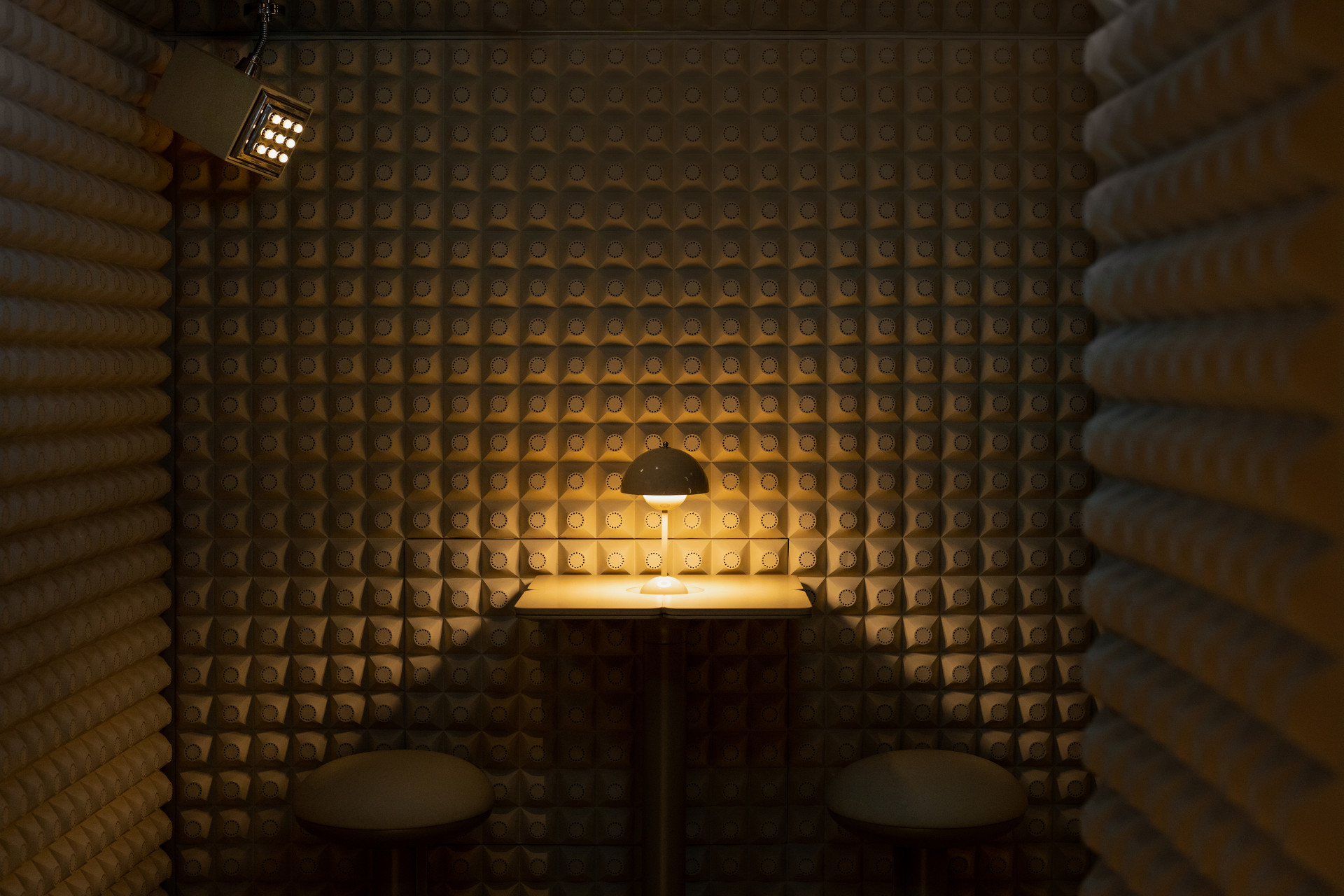 quan bar BaseHall 02 Central District Hong Kong Artifact Bar NCDA LightOrigin Studio