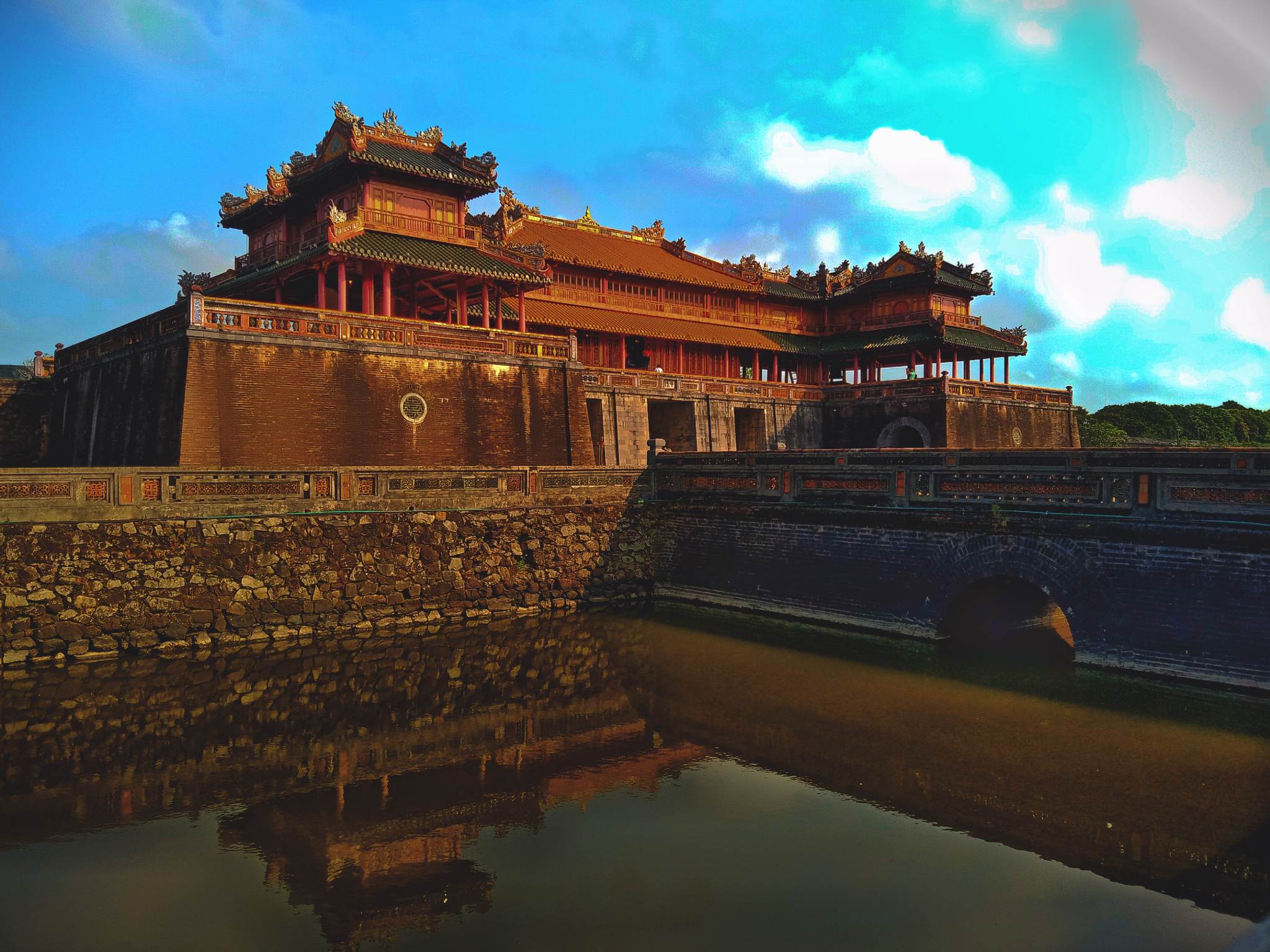 ngo mon hoang thanh hue tu cam thanh bac kinh ung thien mon lac duong