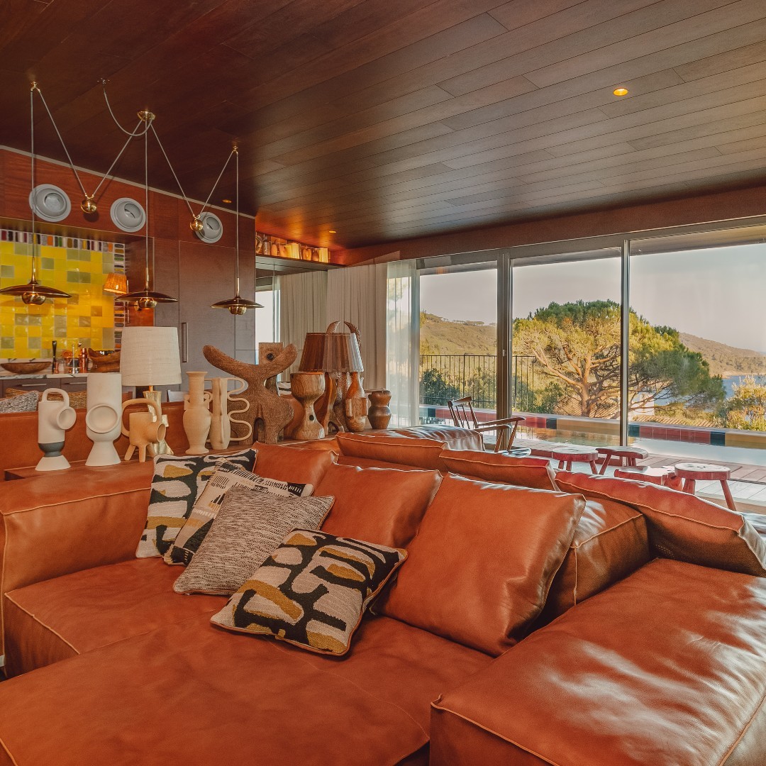 Lily of the Valley Hotel