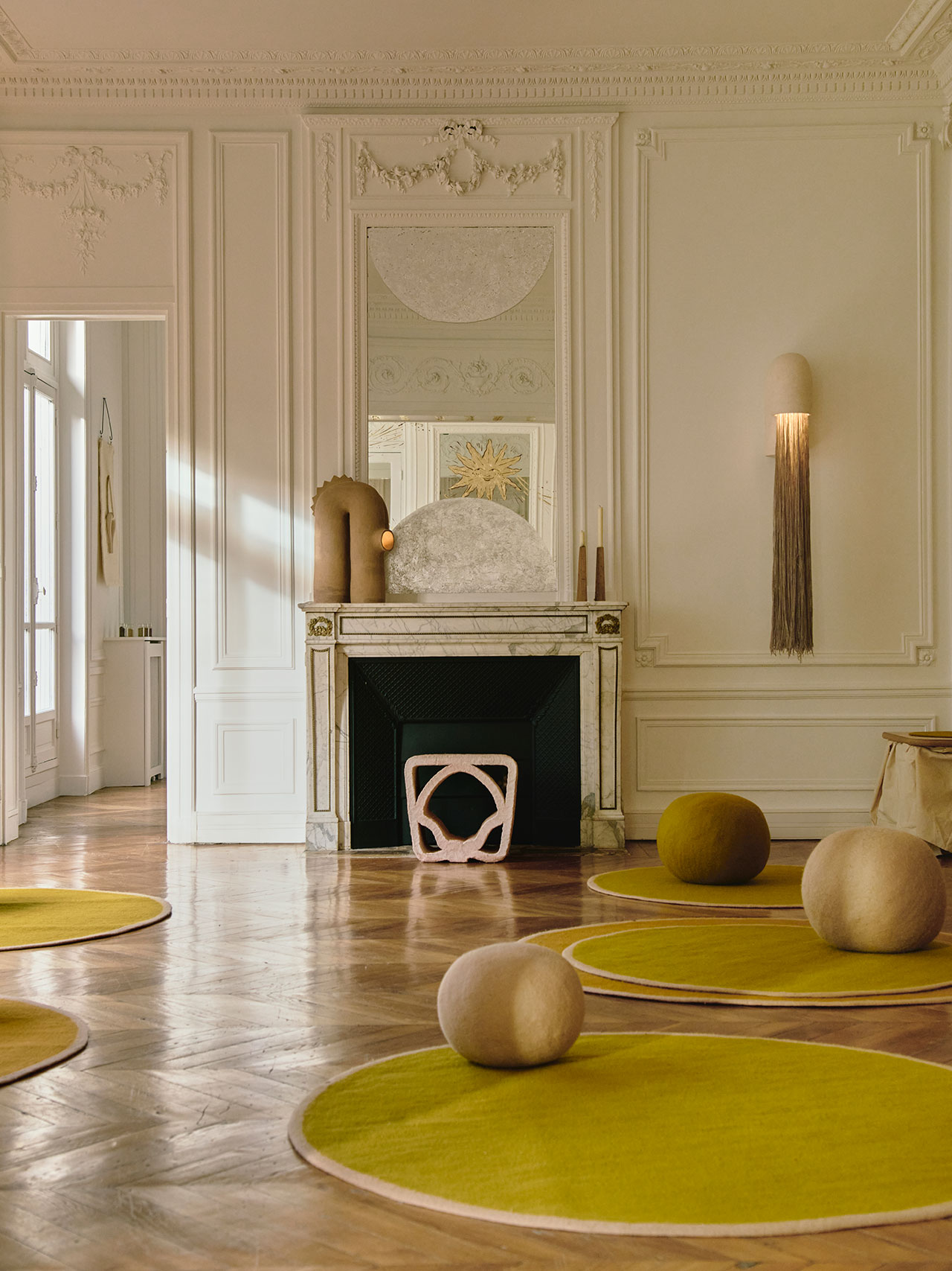 trien lam Cosmos and Matter paris 