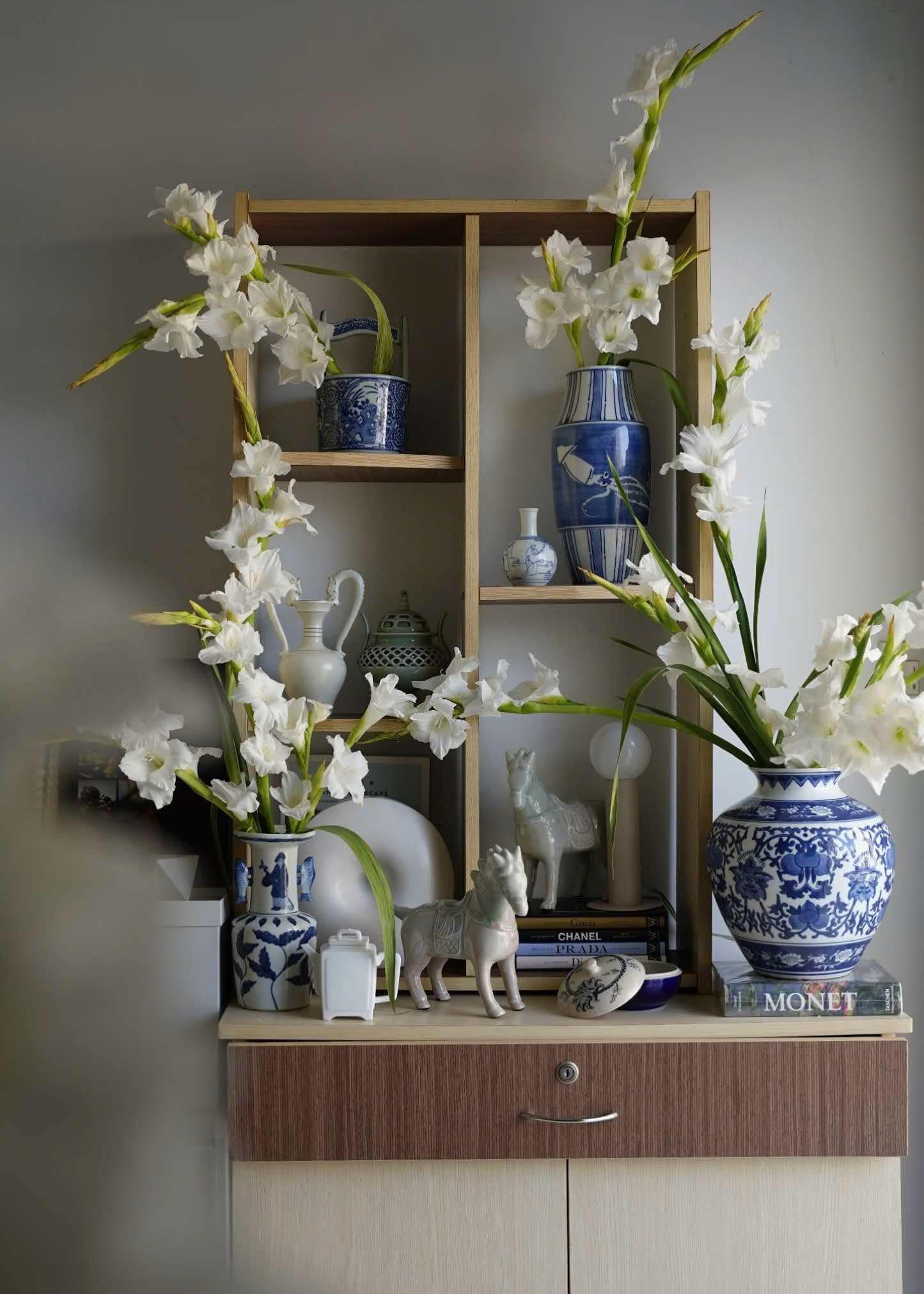 hoa tet trang tri nha cua lay on