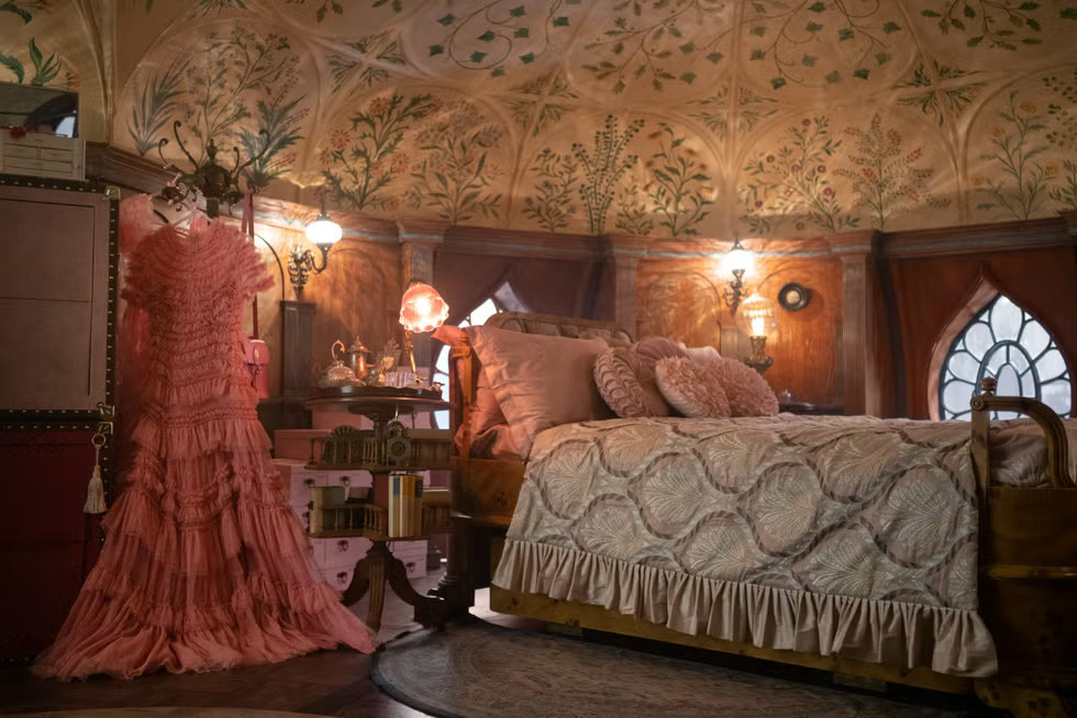 wicked scenery Gregory Maguire