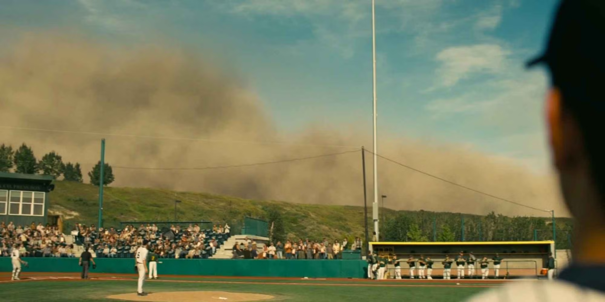 boi canh interstellar Christopher Nolan Kip Thorne Joseph Cooper Matthew McConaughey Brand Anne Hathaway