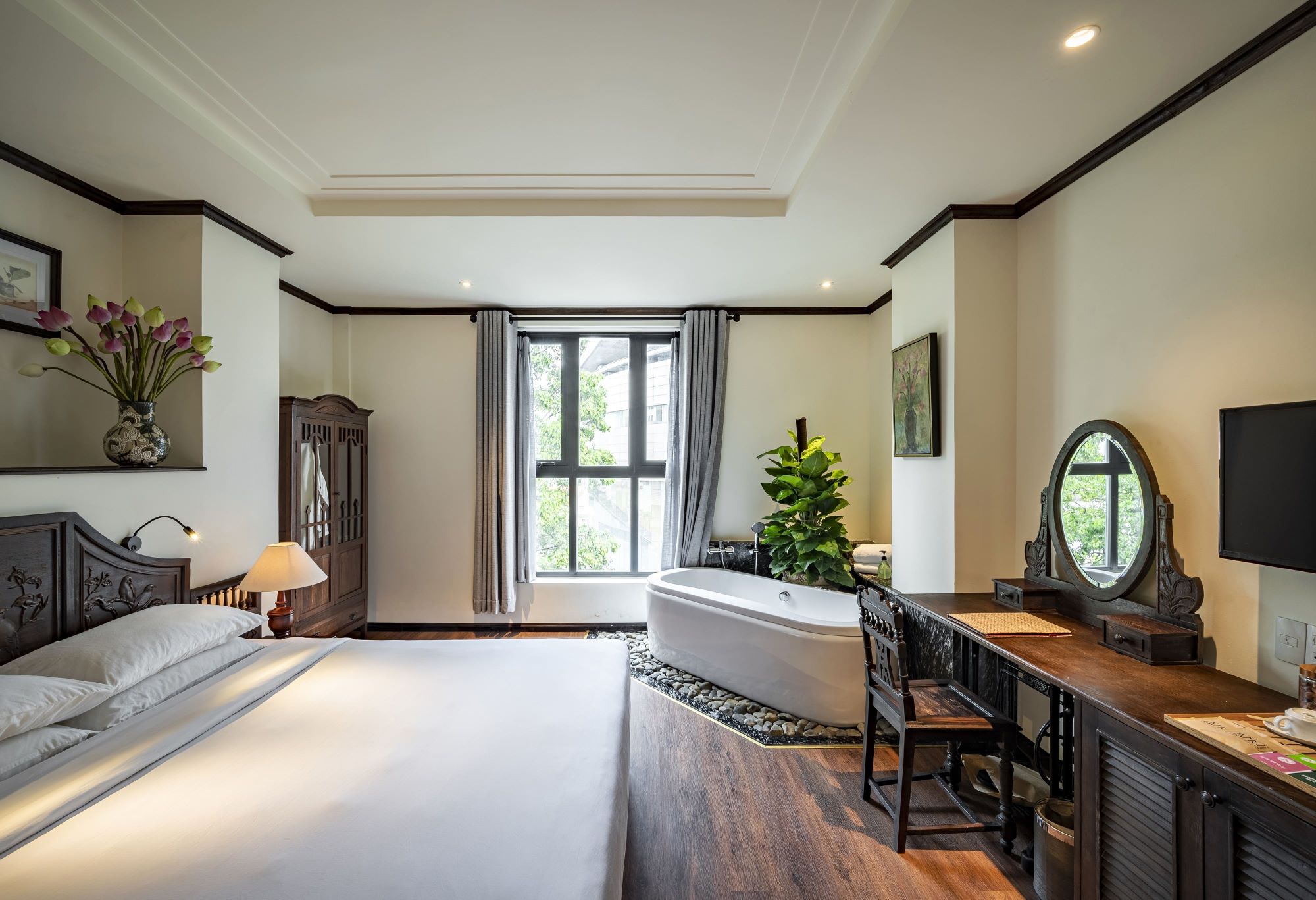 khach san amanaki boutique saigon ben vung do noi that co