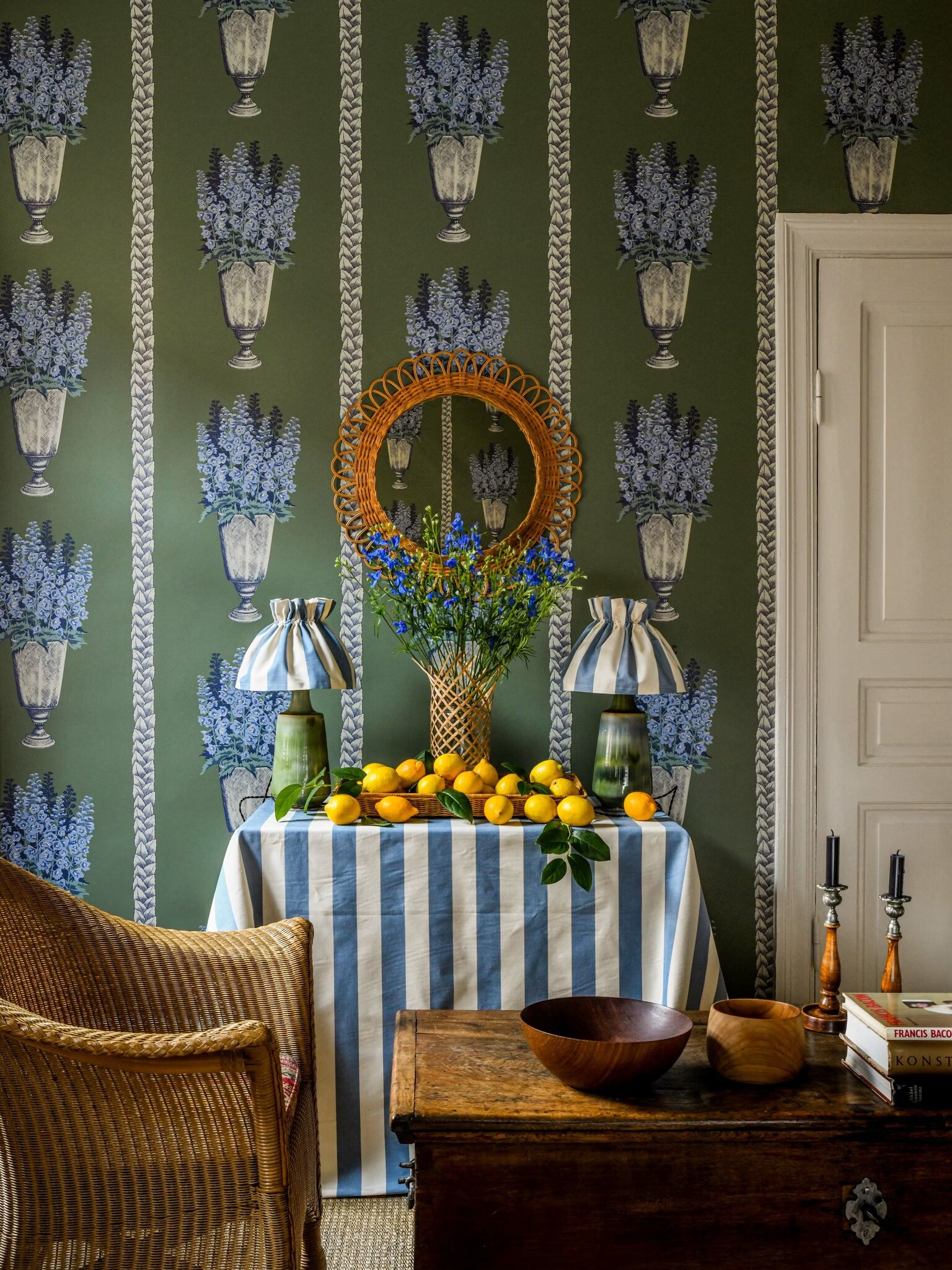 giay dan tuong hoa tiet hoa la noi that