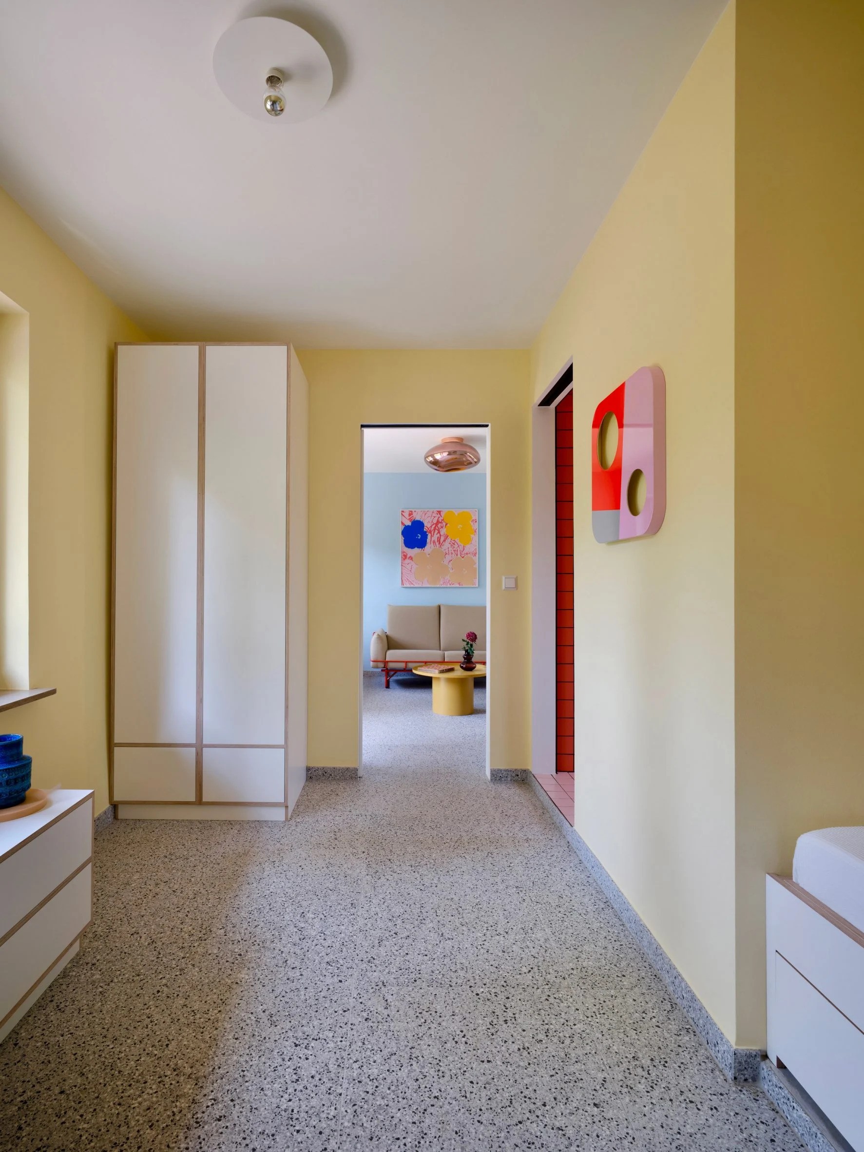 phong ngu son tuong pastel bungalow