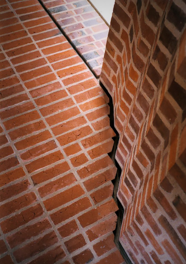 phong cach Brick Expressionism Heinz Bienefeld Kühnen 1988 duc