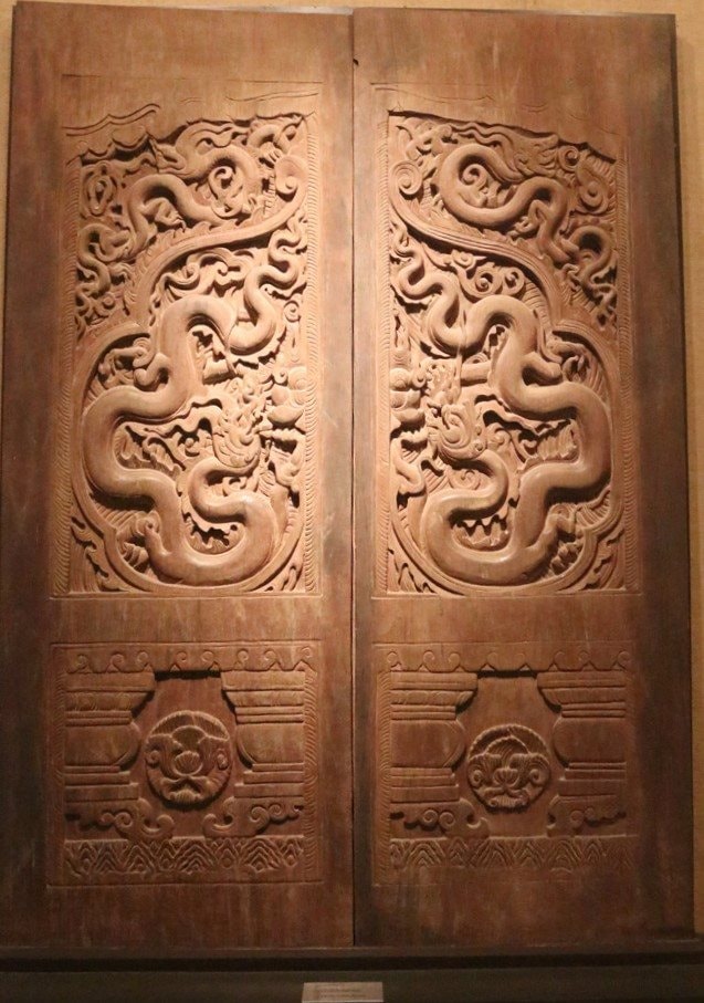 rong dieu khac thoi tran tinh nu triet ly am duong a dong