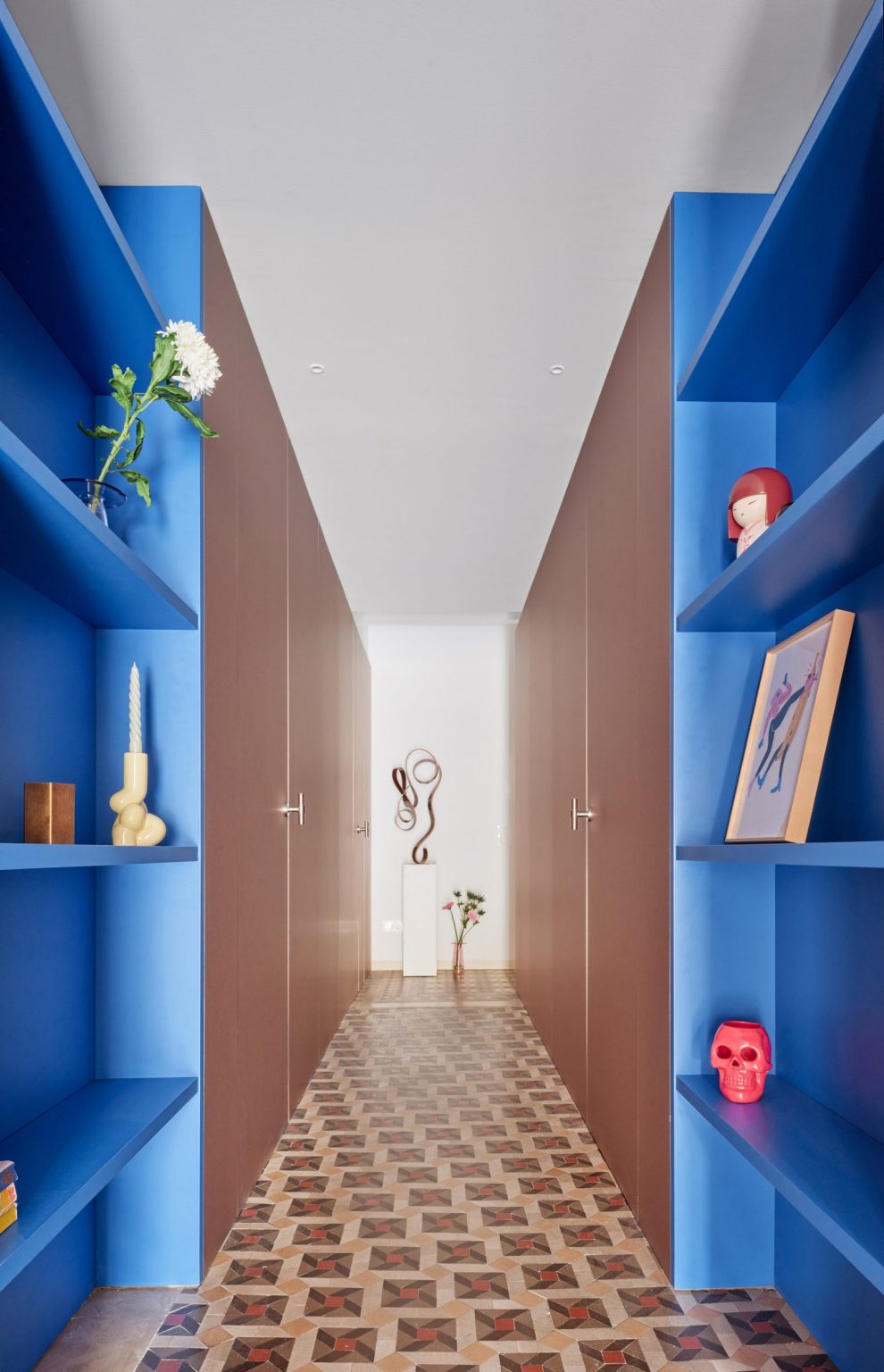 phong cach trang tri noi that minimalism Barcelona KTS Raúl Sánchez Spain