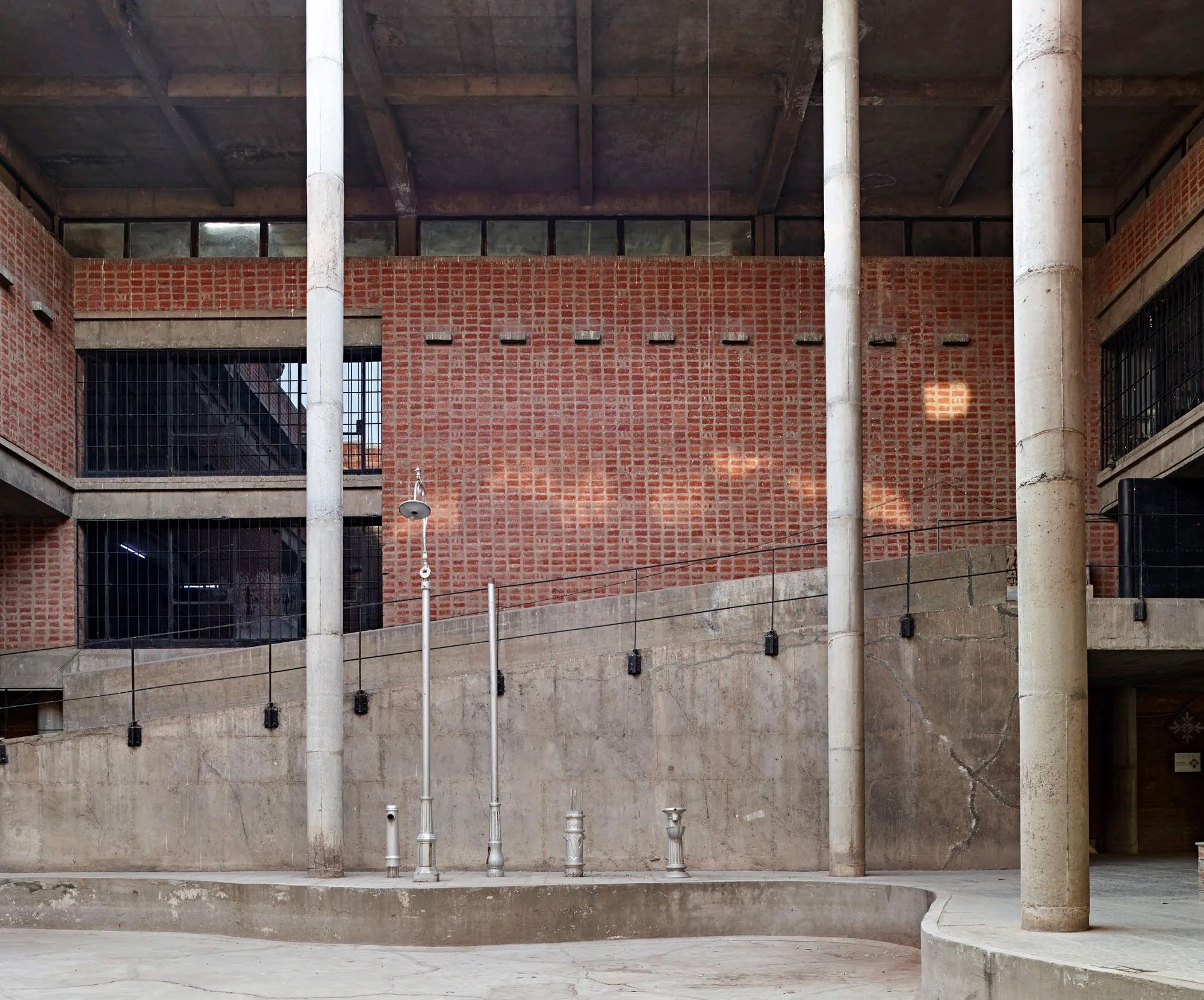 kien truc hien dai modern architecture Le Corbusier bao tang thanh pho Sanskar Kendra