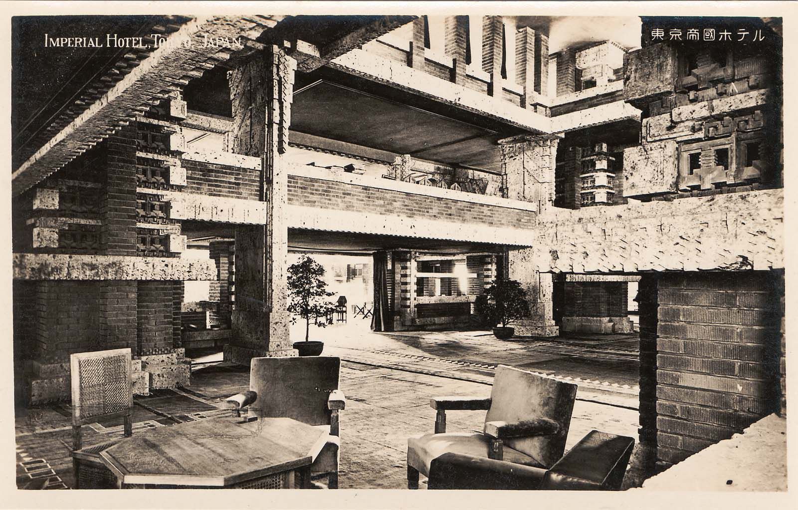 kien truc hien dai modern architecture Frank Lloyd Wright khach san hoang gia Tokyo