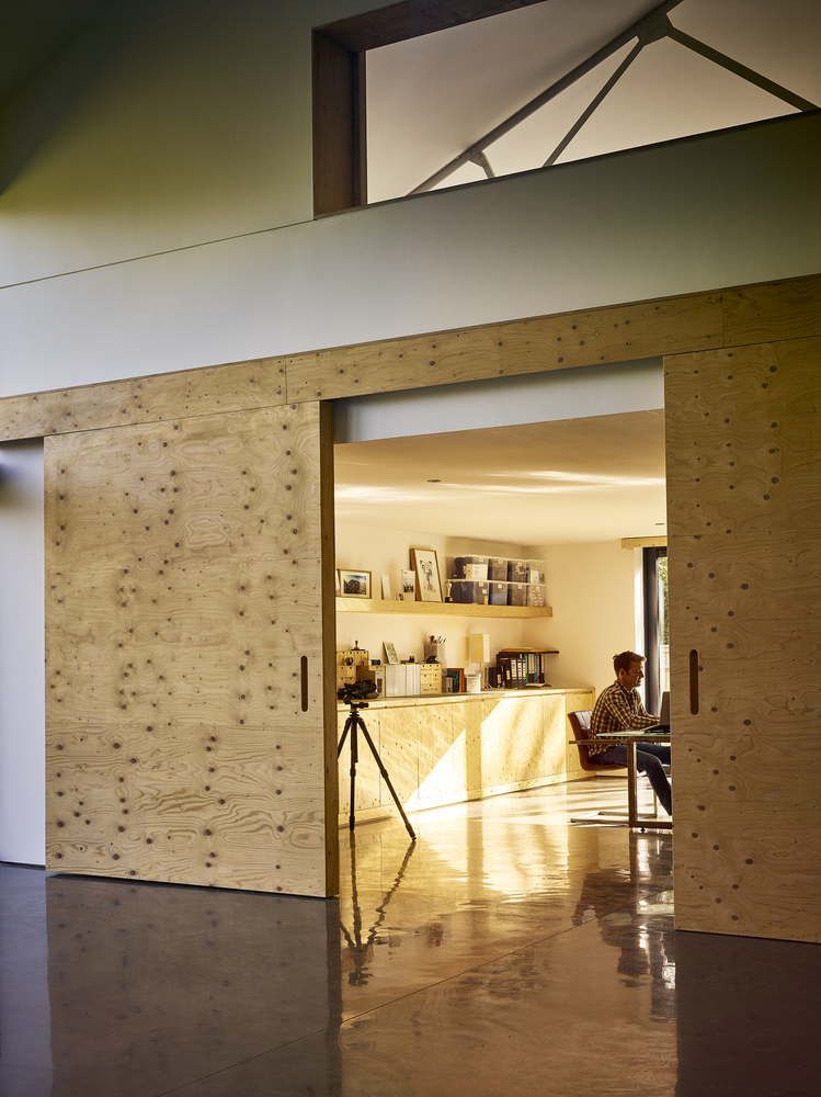 polished concrete The Apple Store house pH+ san be tong mai