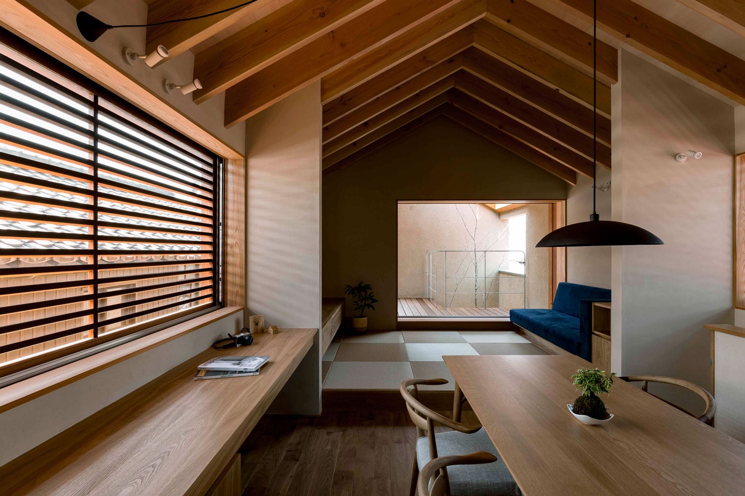 warm minimalism phong cach noi that tran go