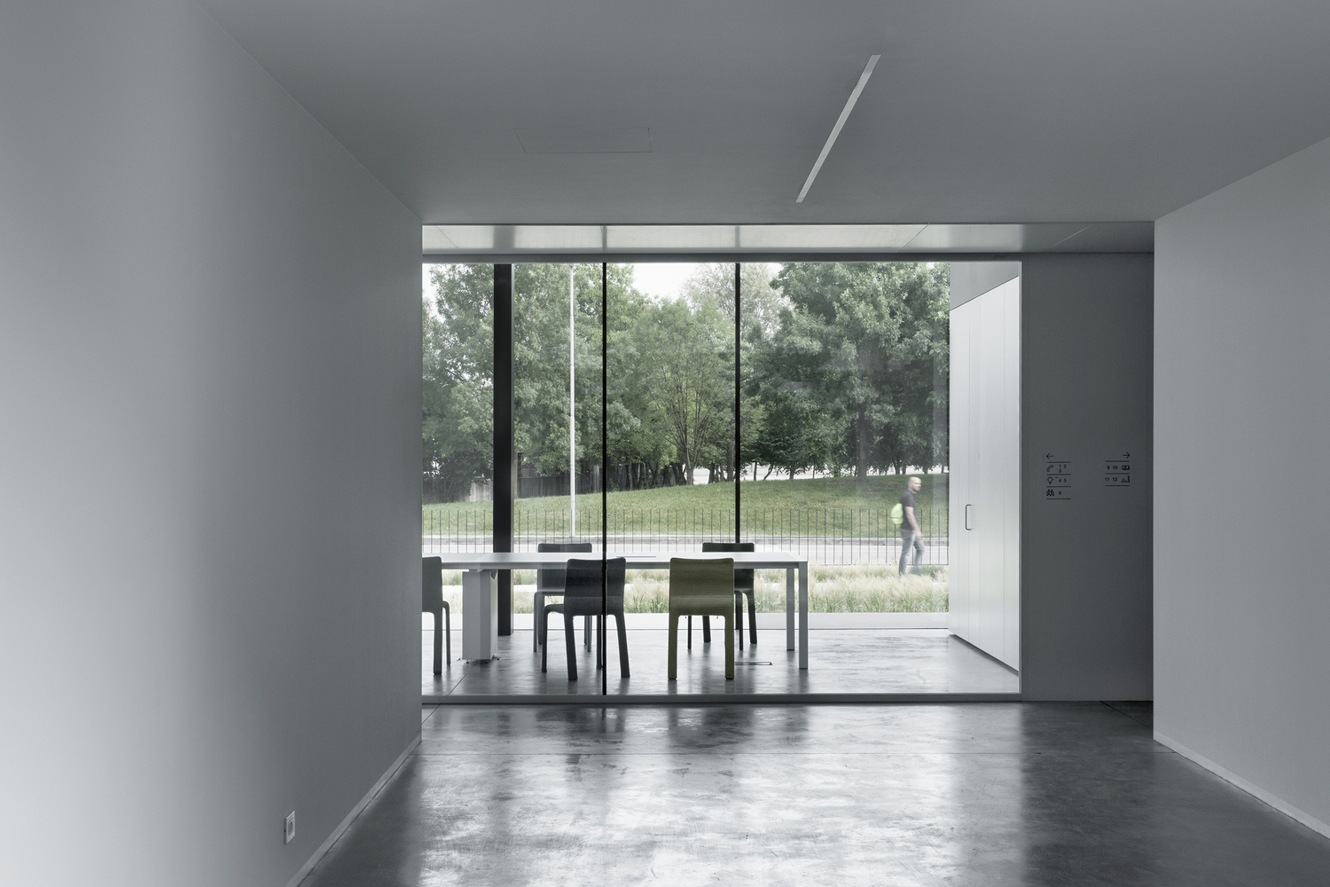 polished concrete Kristalia Sandro Burigana