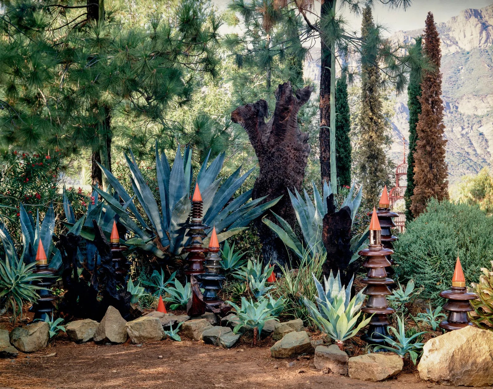 Dawnridge vuon ngoai that Sortilegium