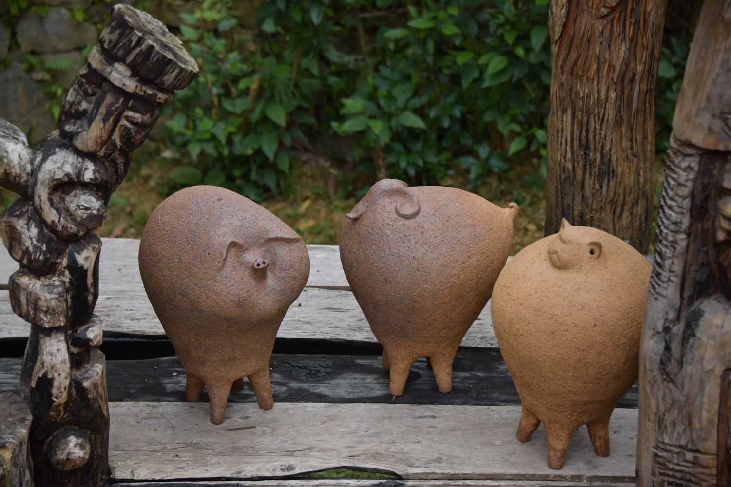 Hieu Muong con giap gom dieu khac