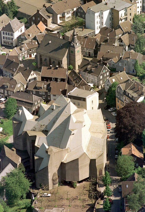 dieu khac architecture sculpture Gottfried Böhm Neviges Velbert