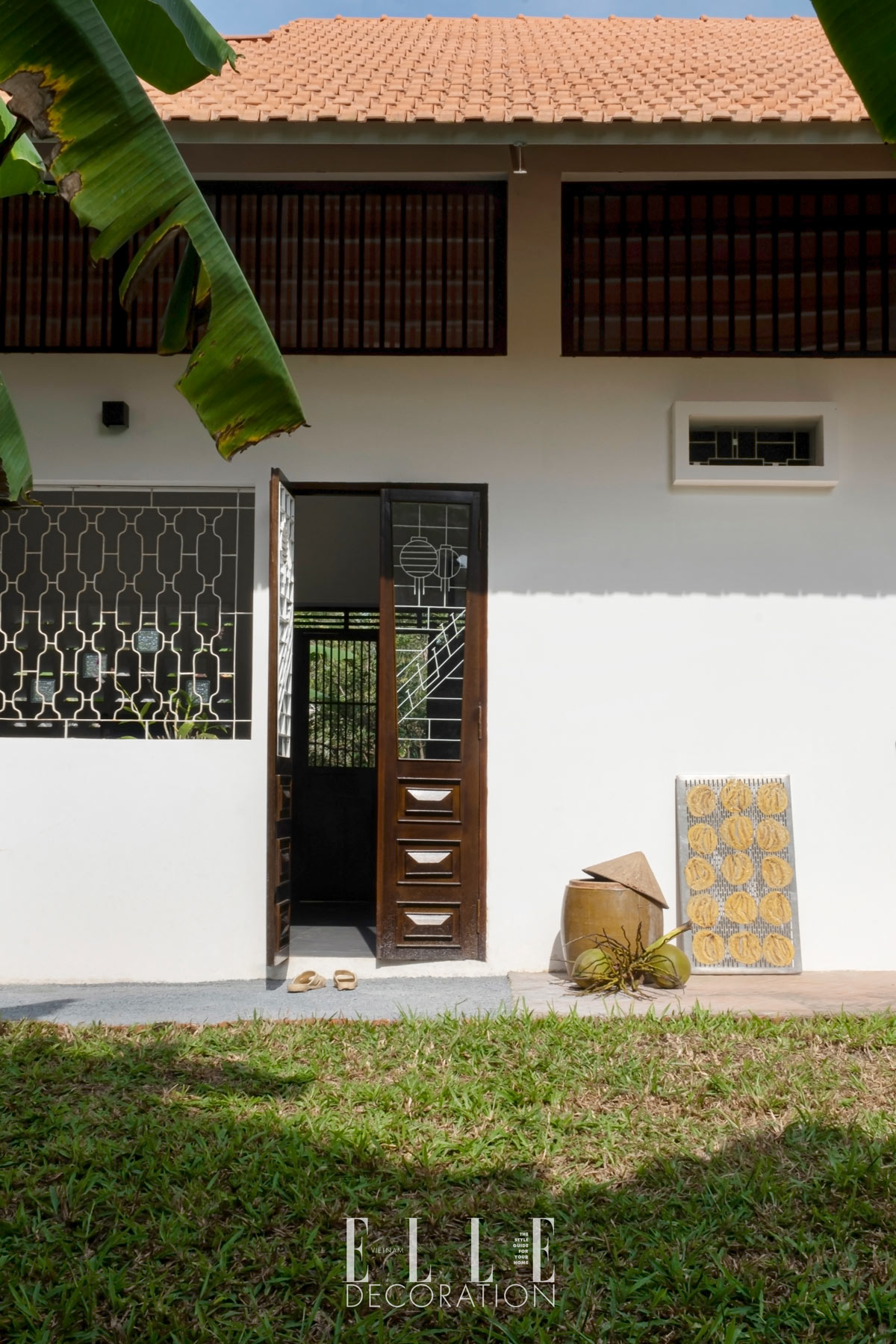 nha mai ngoi tiled roof house