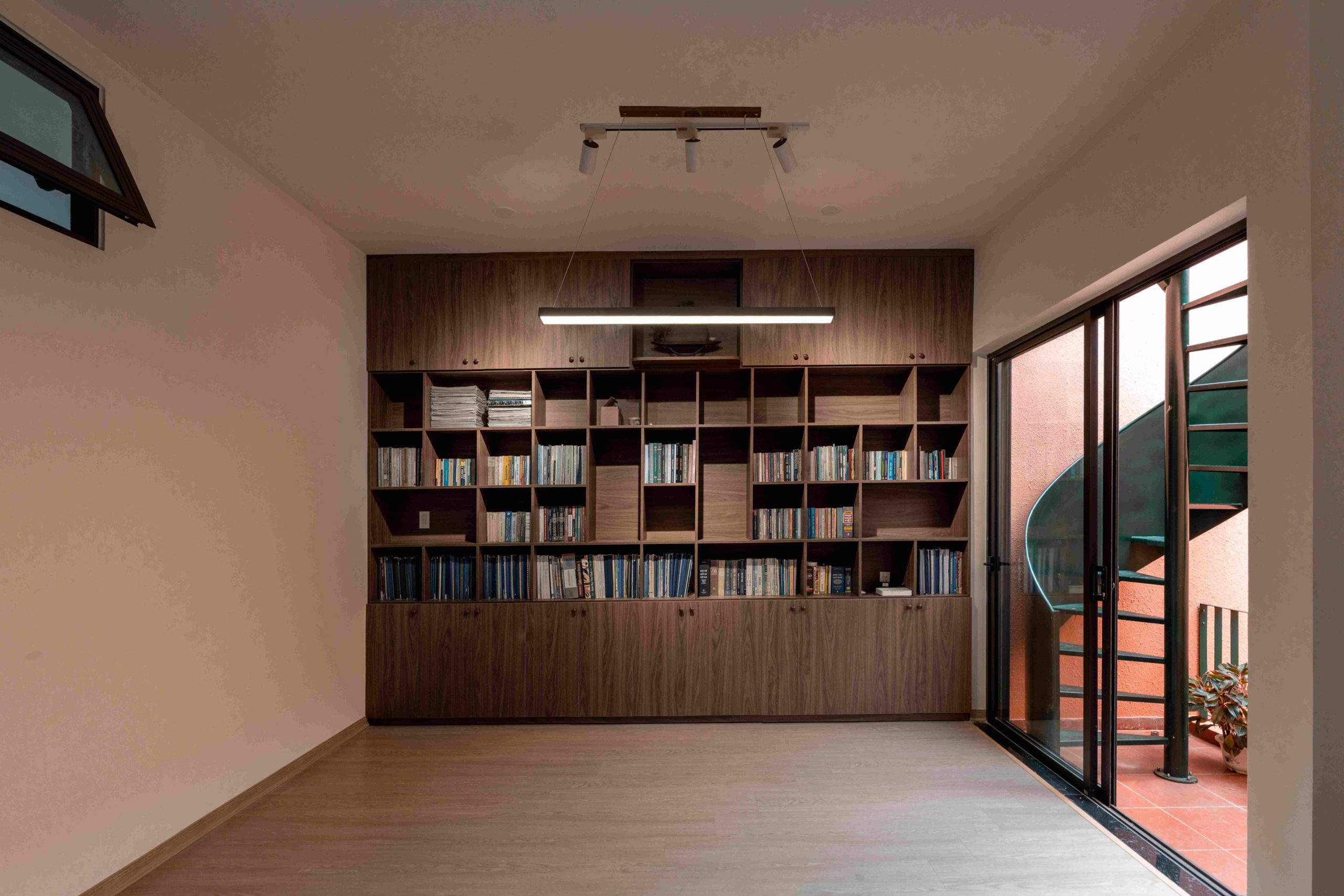 nha ong ai nghia NAQI & Partners