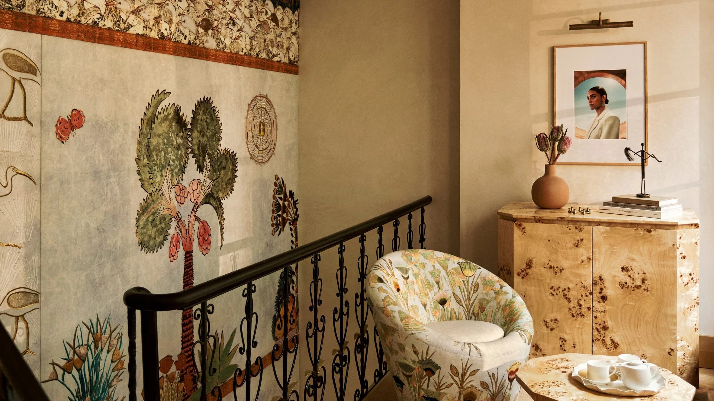 cua hang trang suc noi that ai cap azza fahmy