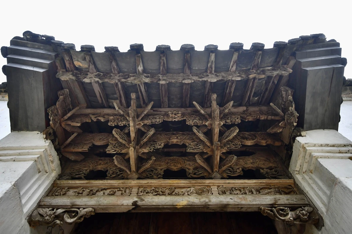 biet phu chau a asian mansion