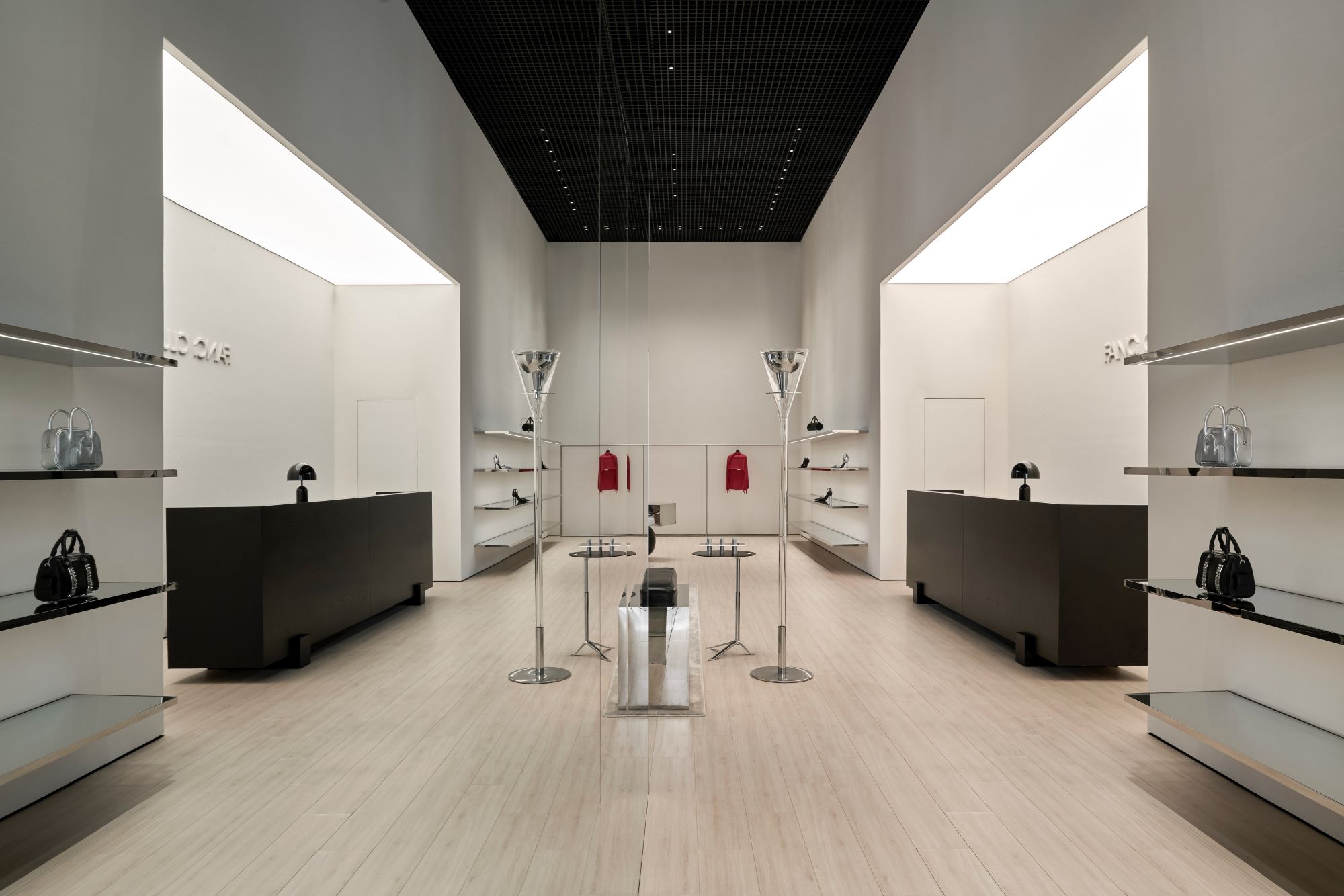 cua hang flagship store thao dien fanci club