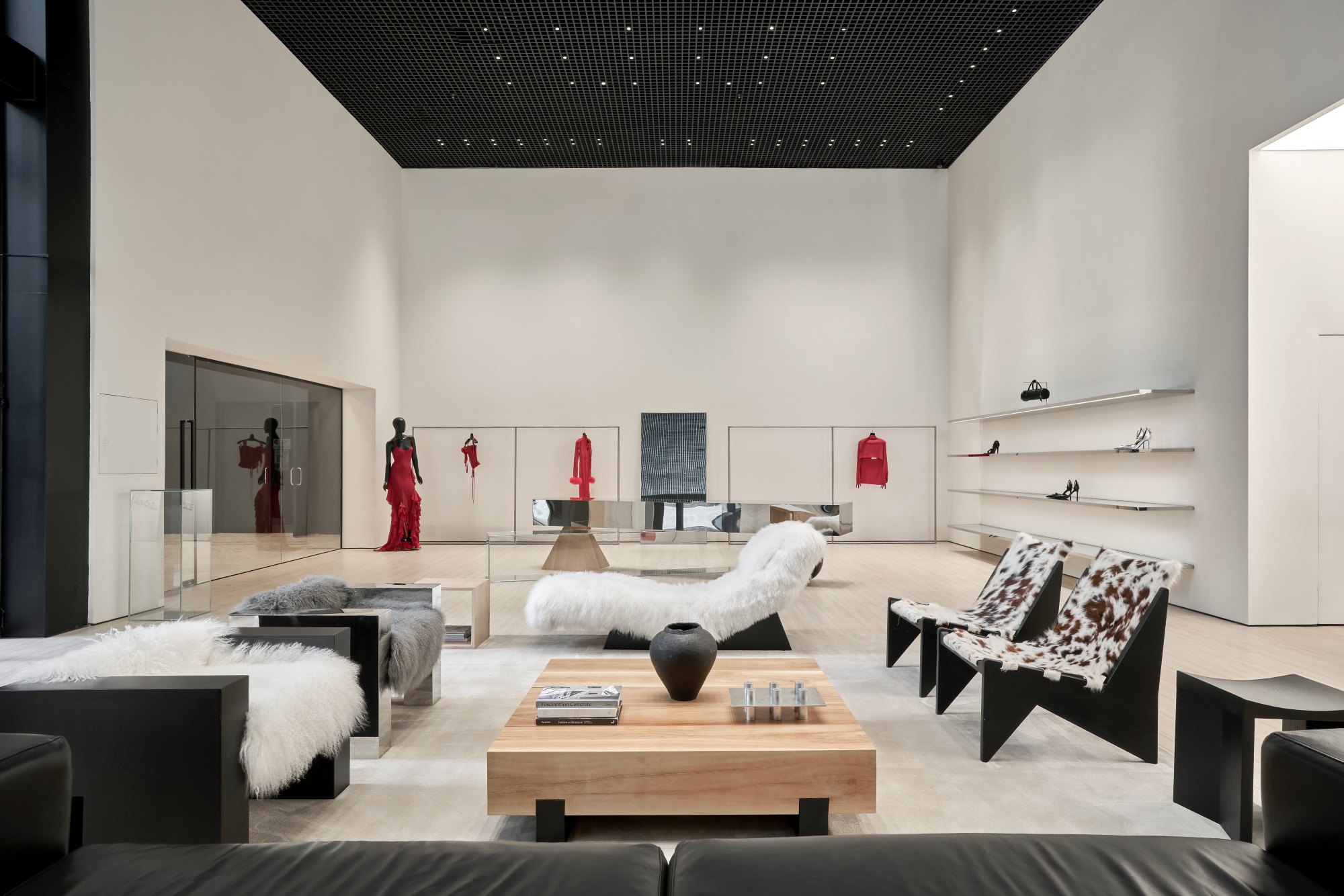 flagship store cua hang fancì club thao dien