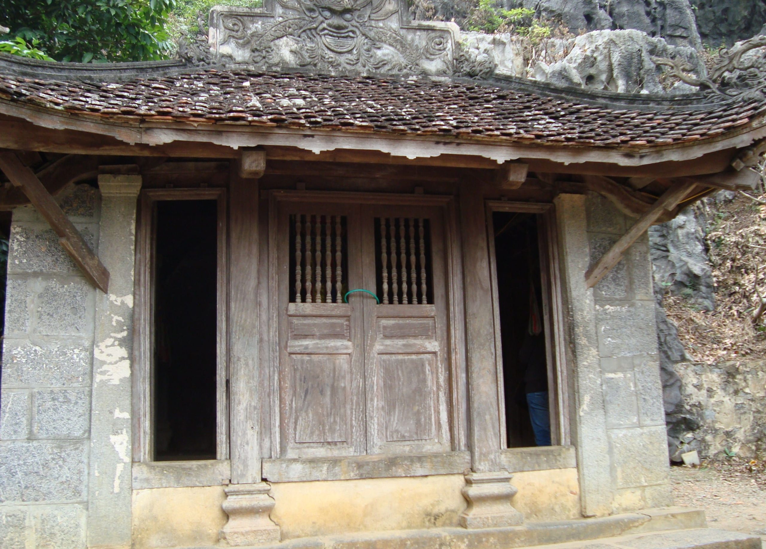 tam coc bich dong ninh binh hang ca hang hai hang ba chua ha chua trung chua thuong