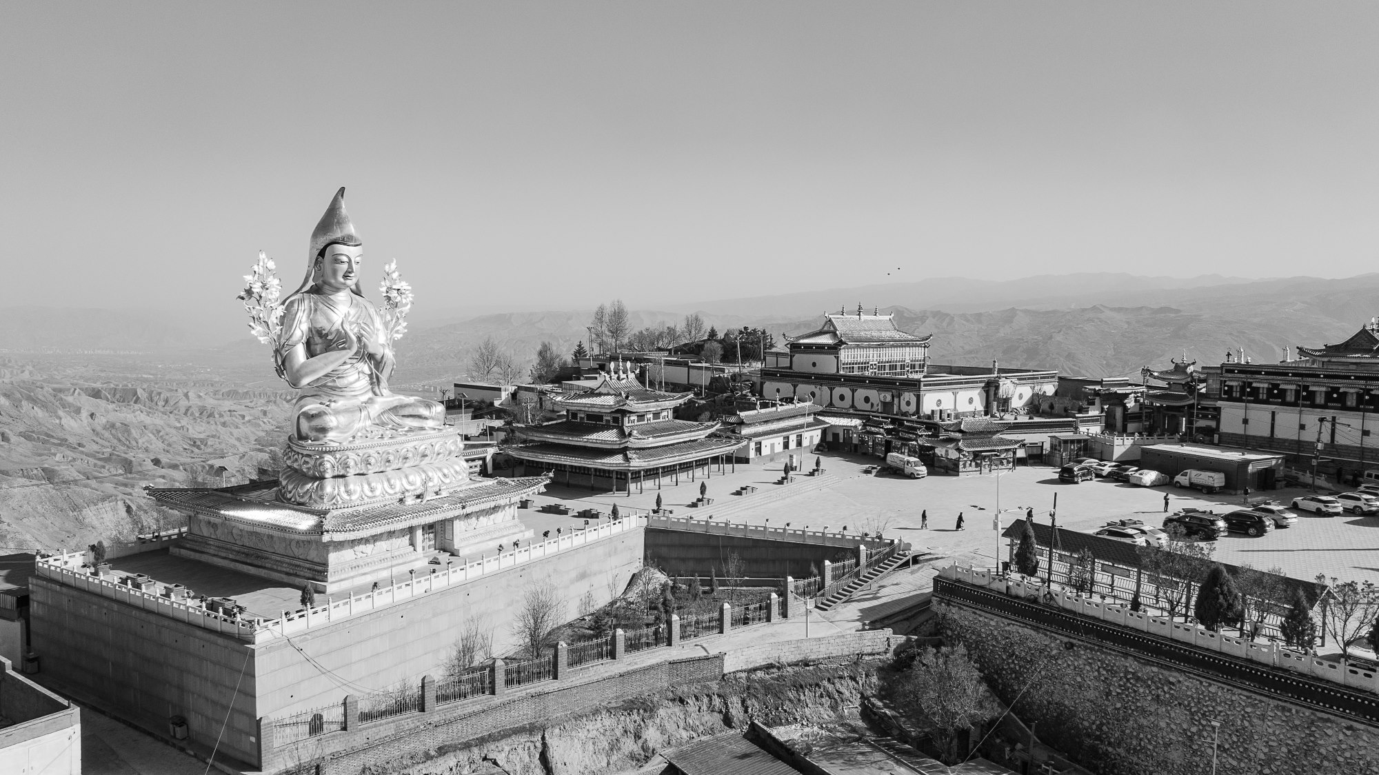 tu vien drikung tay tang du lich hoang le giang