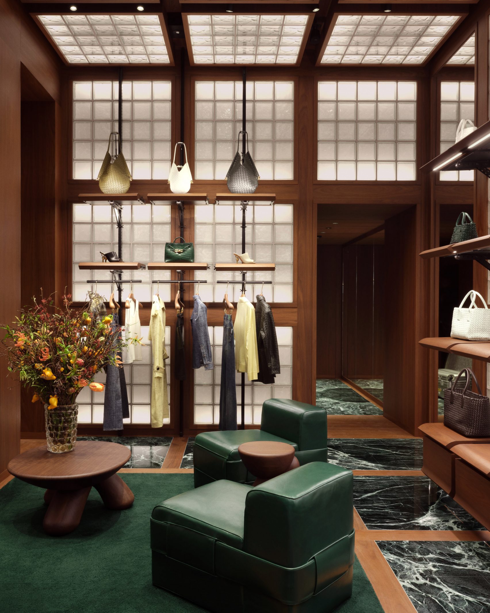 thiet ke noi that green marbel green stone interior