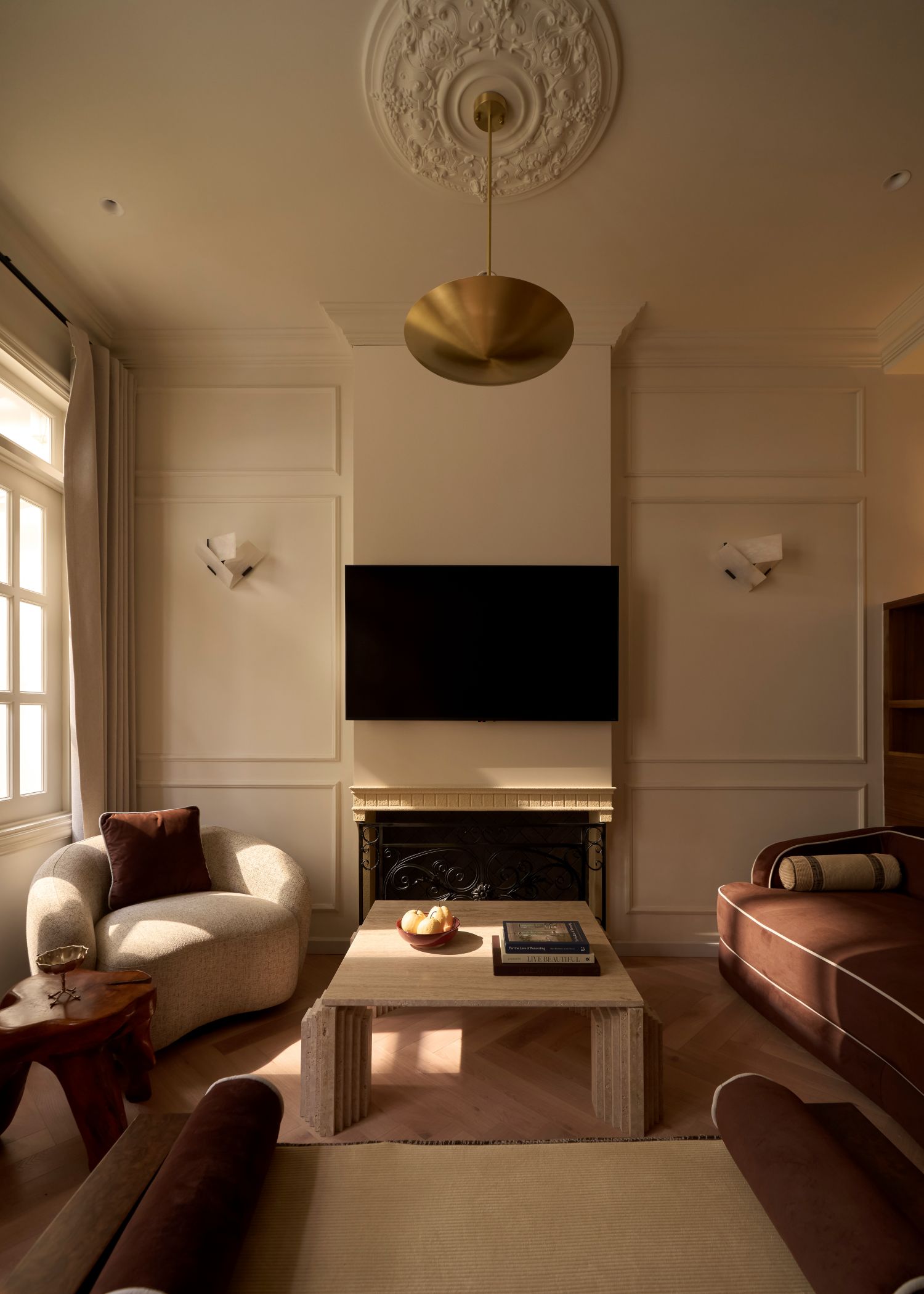 nha pho go vap vietline interior design noi that phong khach elle decoration